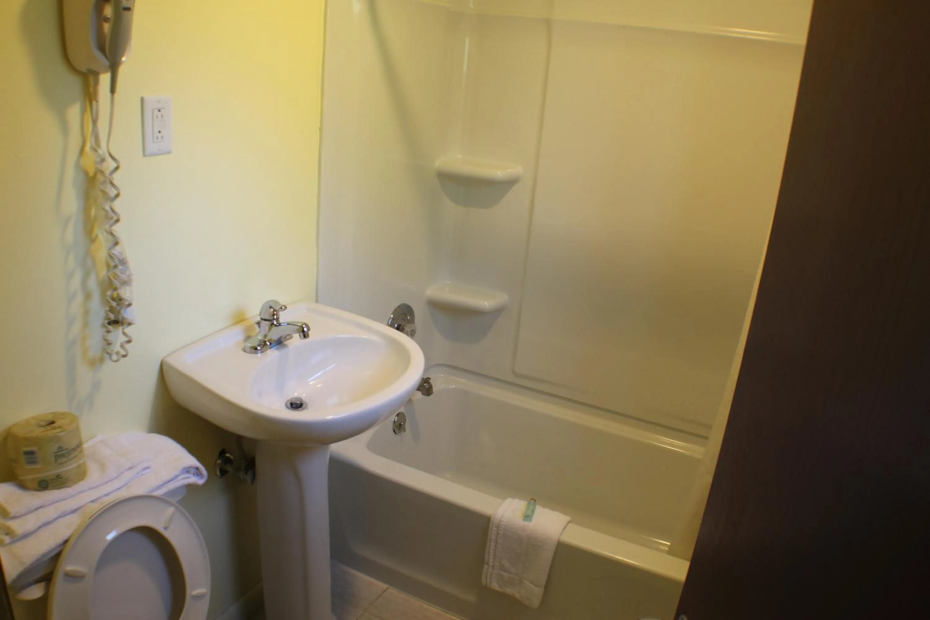 Americas Best Value Inn Geneva