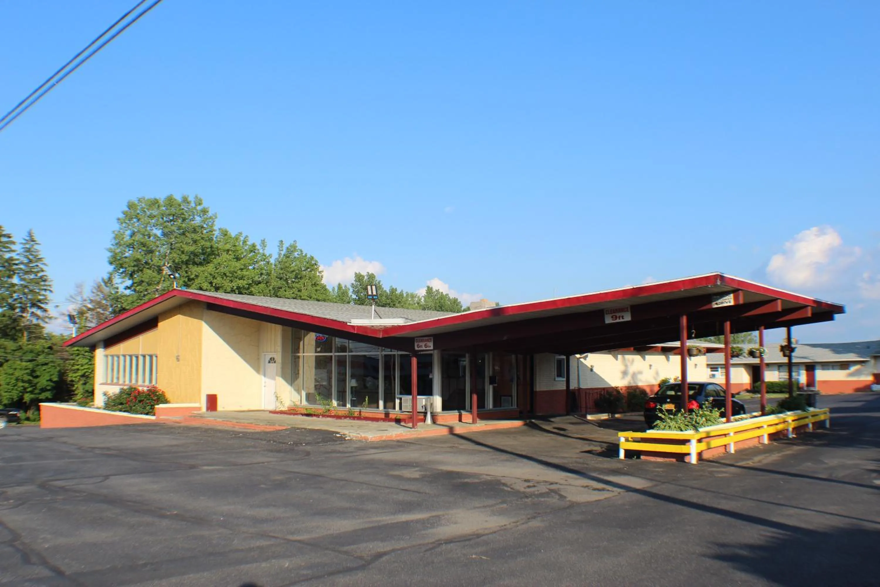 Property building in Americas Best Value Inn Geneva