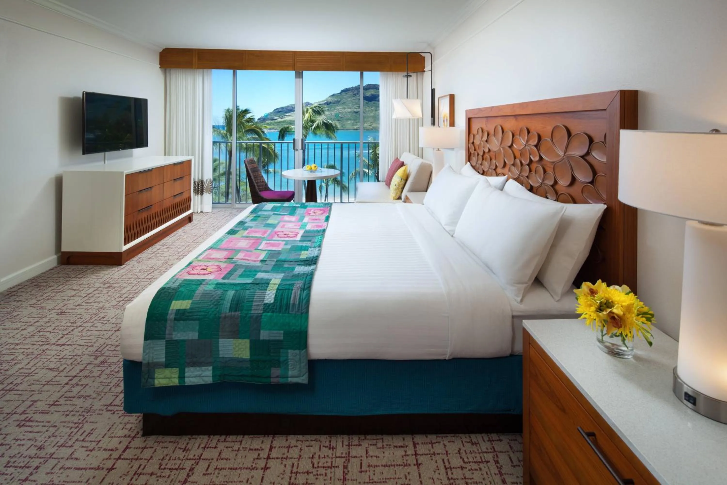 Photo of the whole room, Bed in Marriott's Kaua'i Beach Club