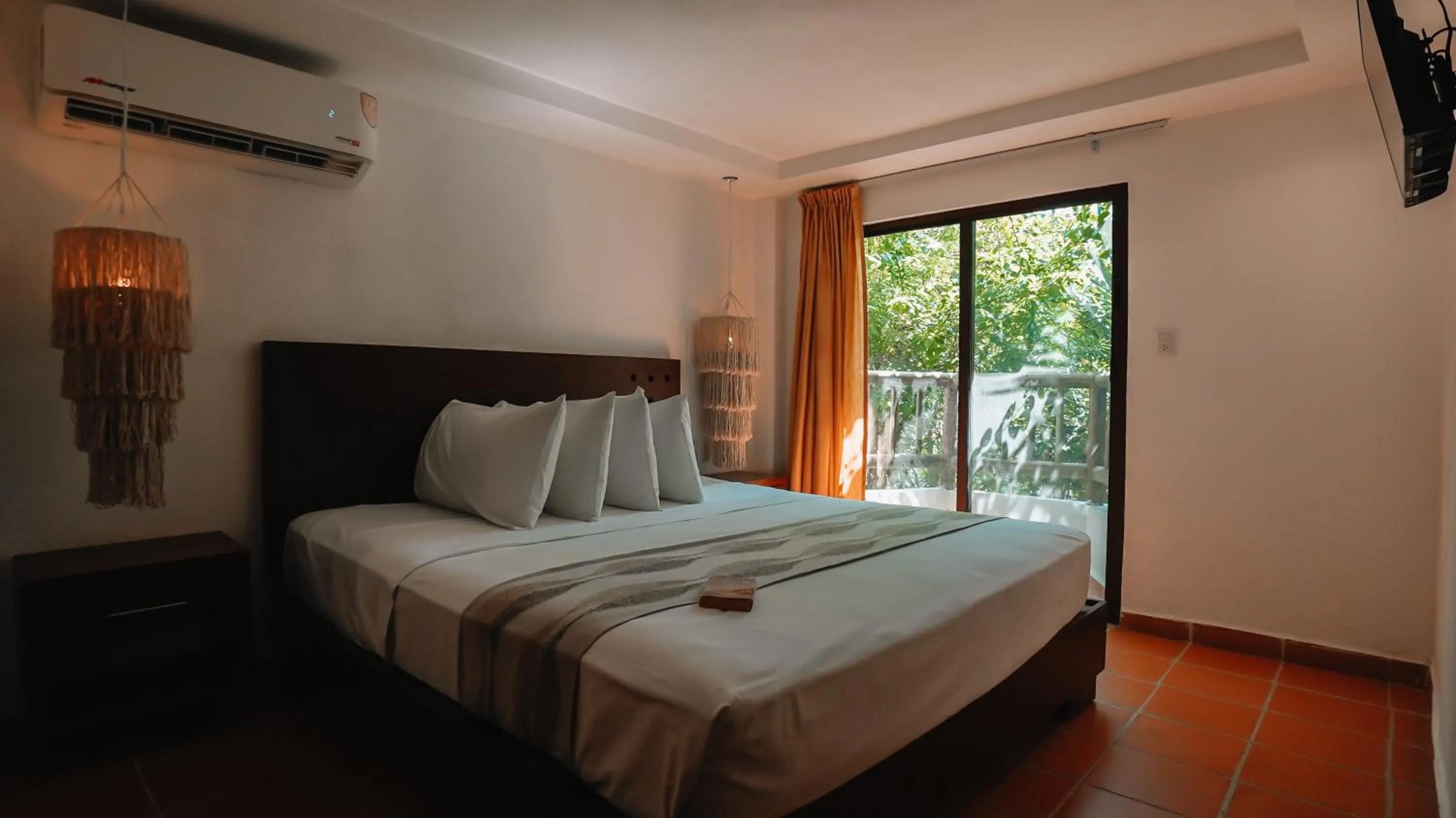 Bed in Hotel Rio Lagartos