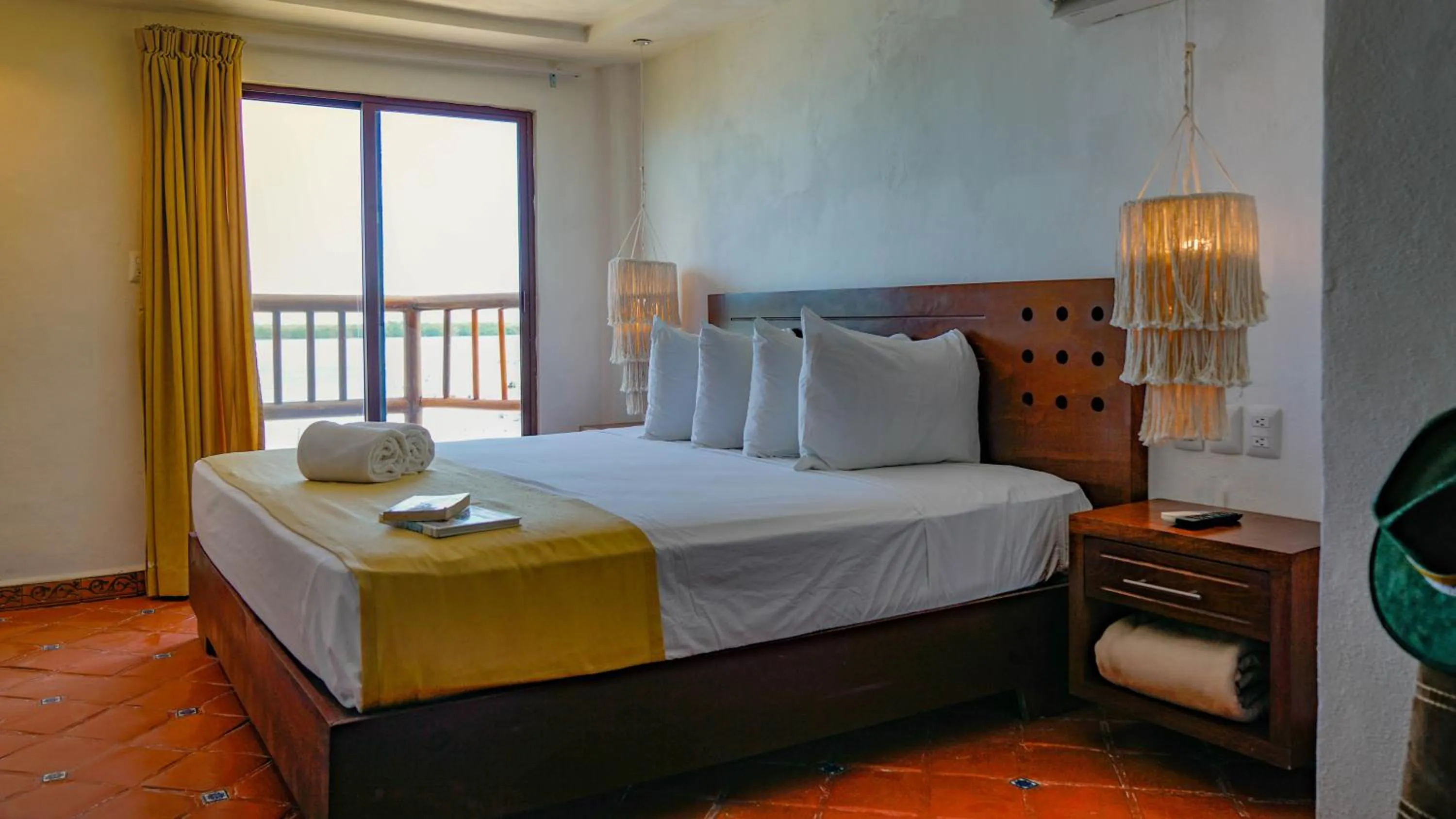 Bed in Hotel Rio Lagartos