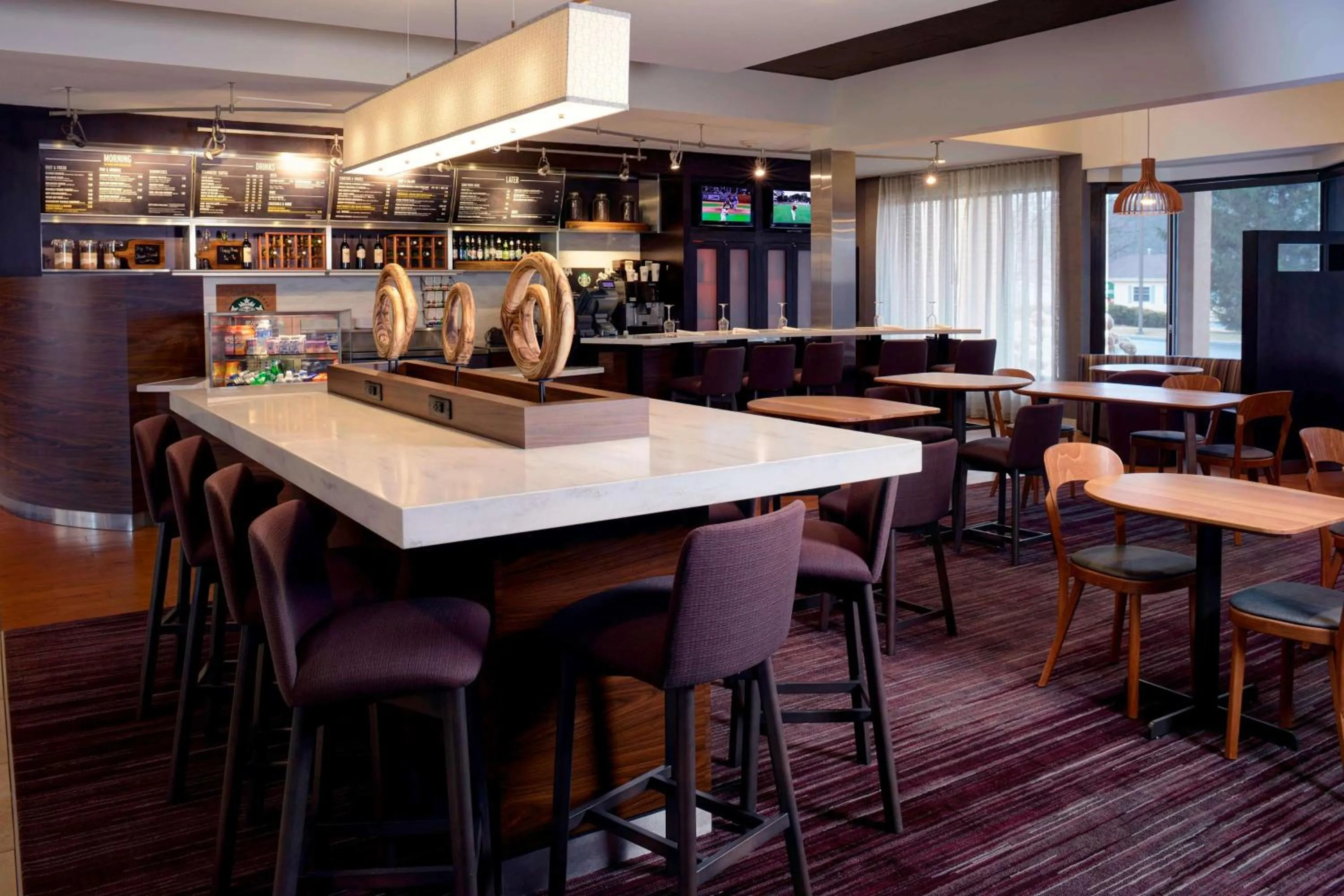 Restaurant/places to eat in Sonesta Select Kansas City South Overland Park