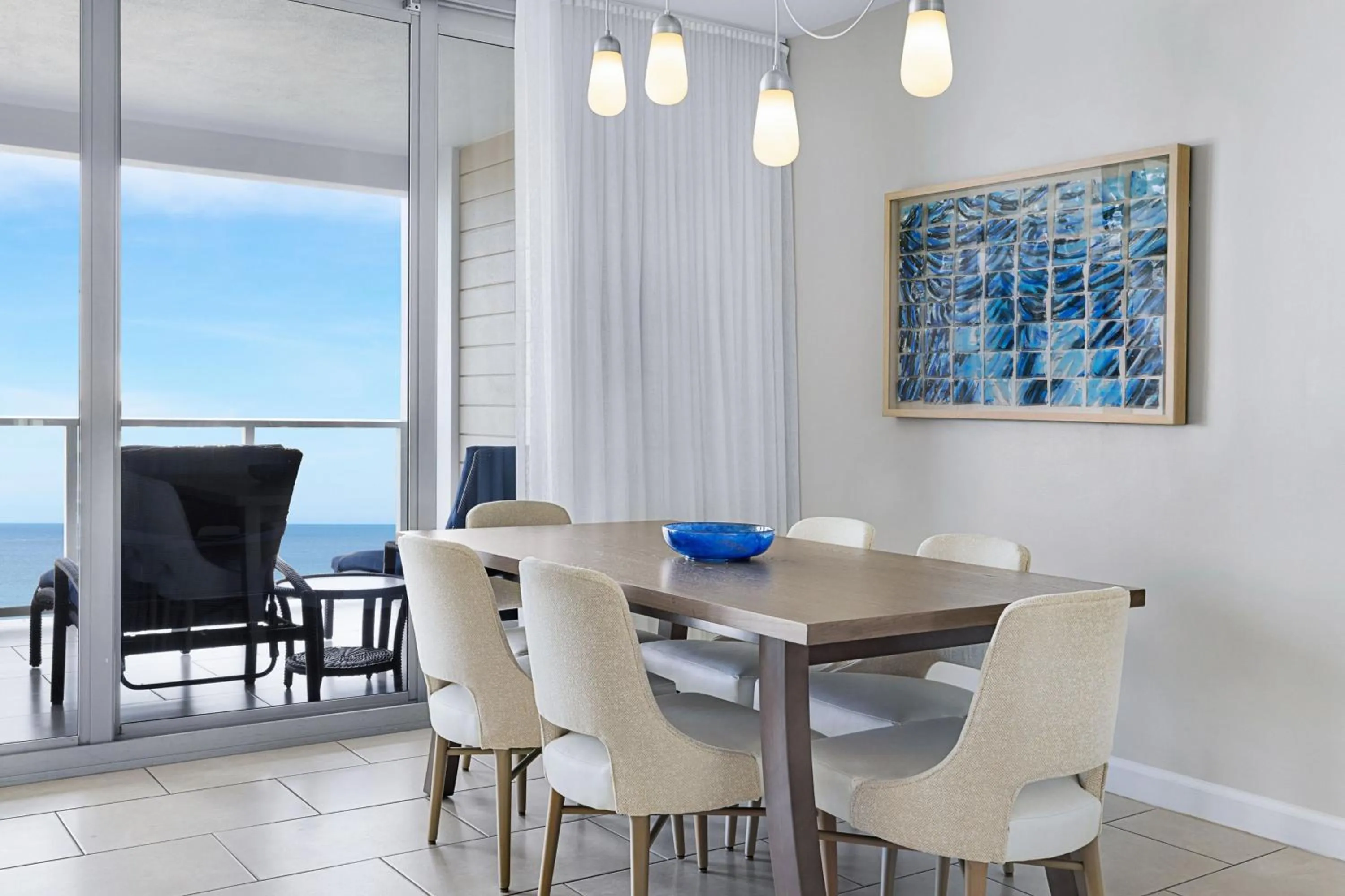 Living room in Marriott's Crystal Shores