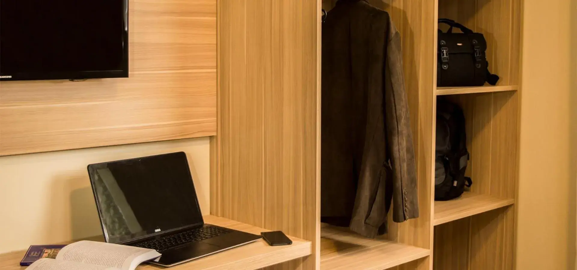 Triple Room with Balcony in Sky Serra Hotel Triple Room with Balcony in Sky Serra Hotel