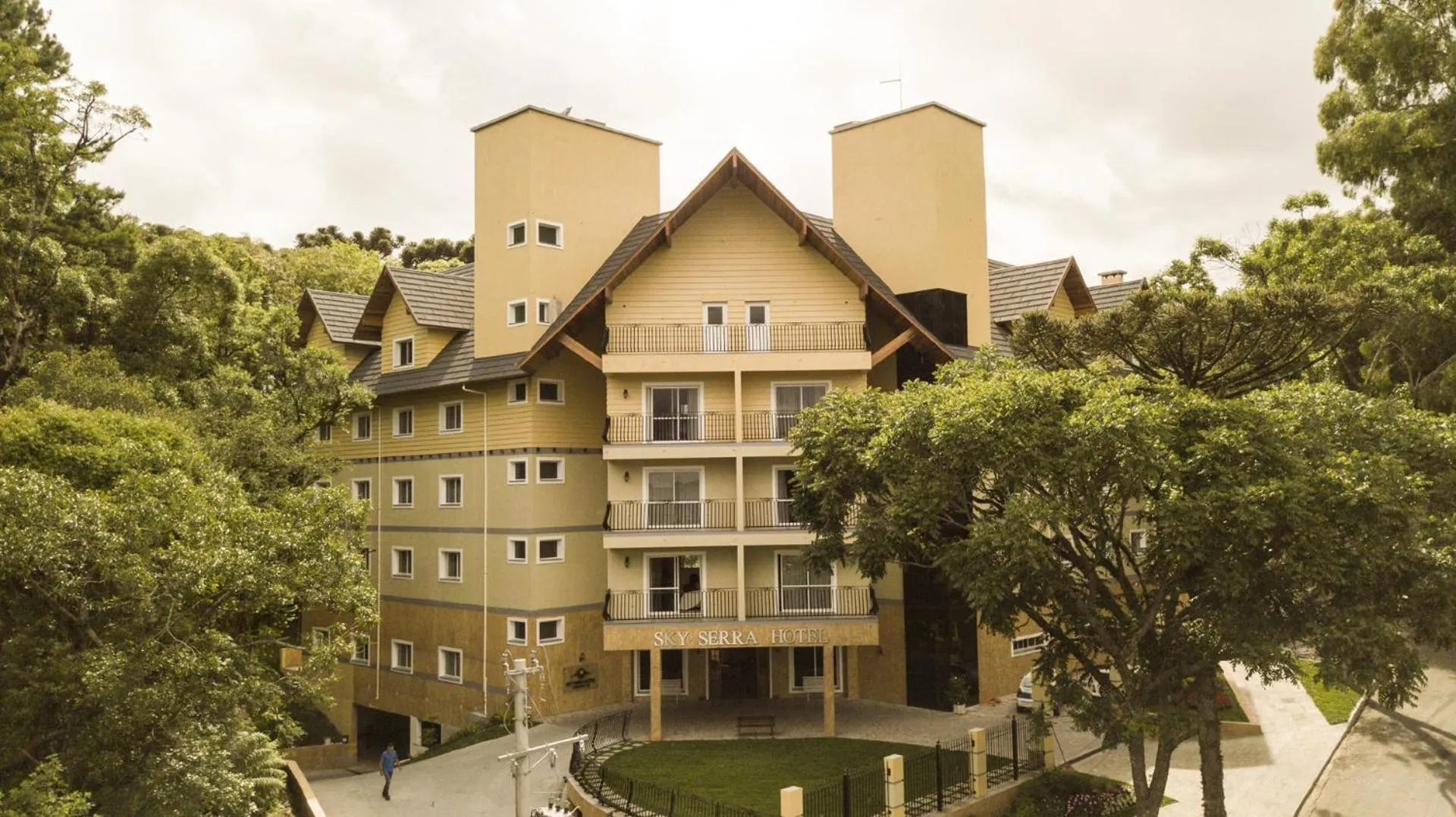 Property building in Sky Serra Hotel