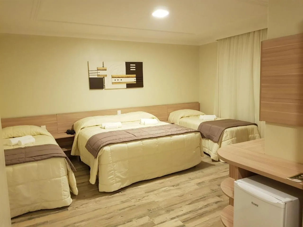 Bed in Sky Serra Hotel