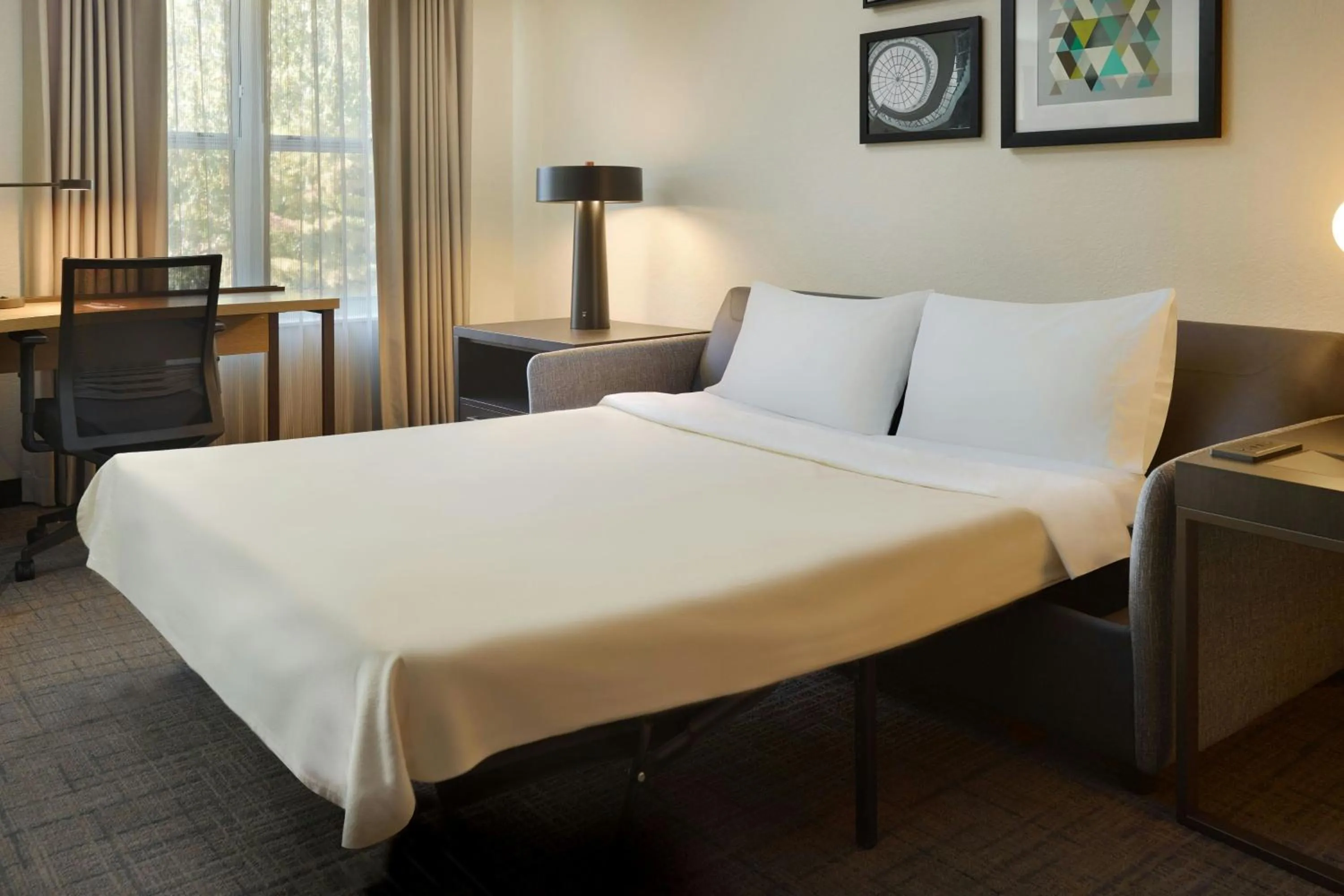 Photo of the whole room, Bed in Residence Inn by Marriott Covington Northshore