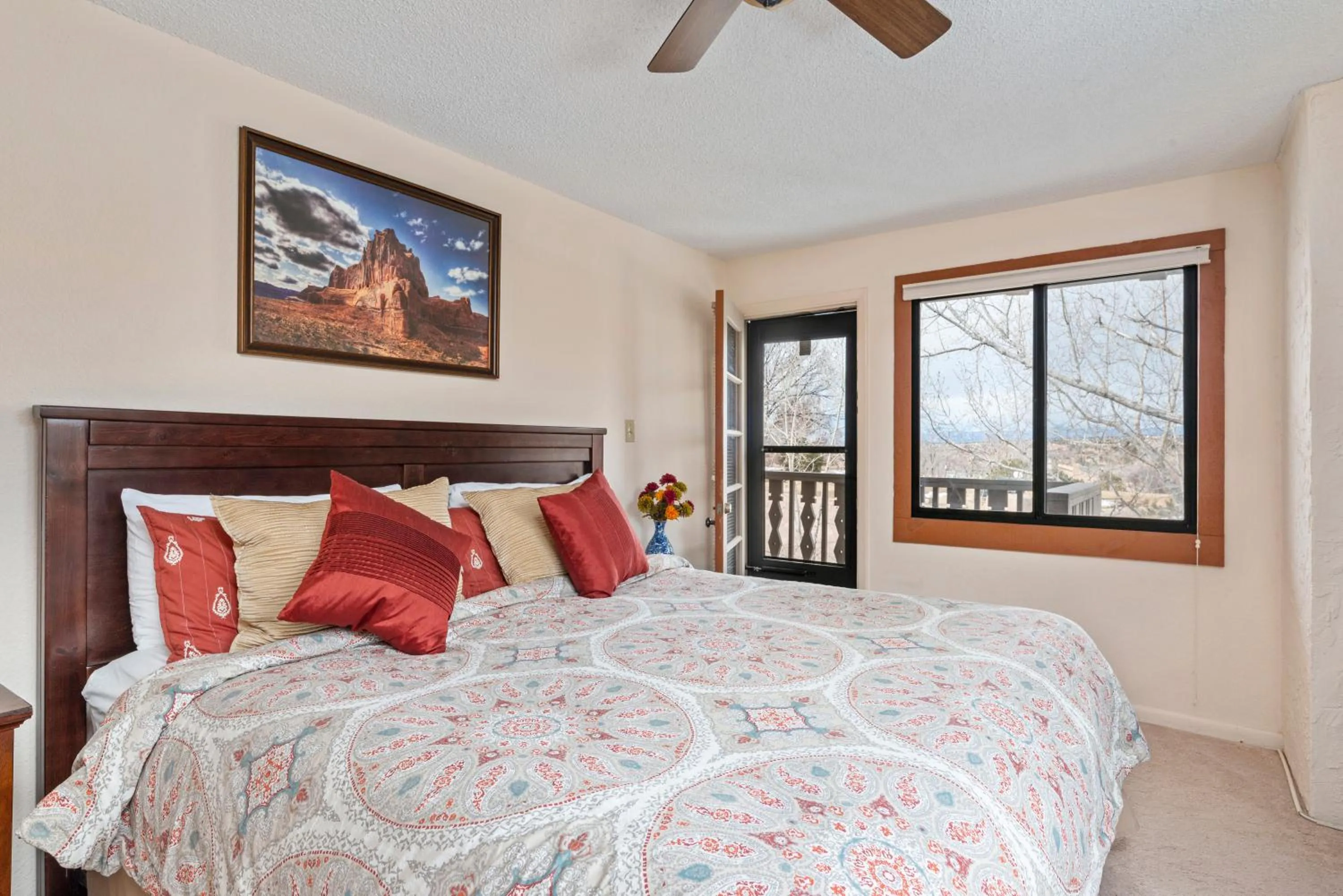 Bedroom, Bed in Fort Marcy Suites by All Seasons Resort Lodging