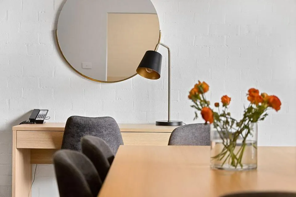 Oxley Court Serviced Apartments