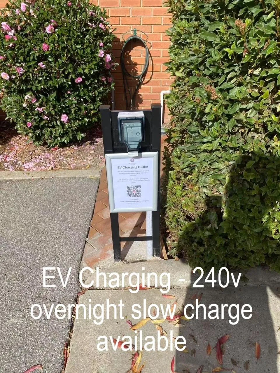 Oxley Court Serviced Apartments