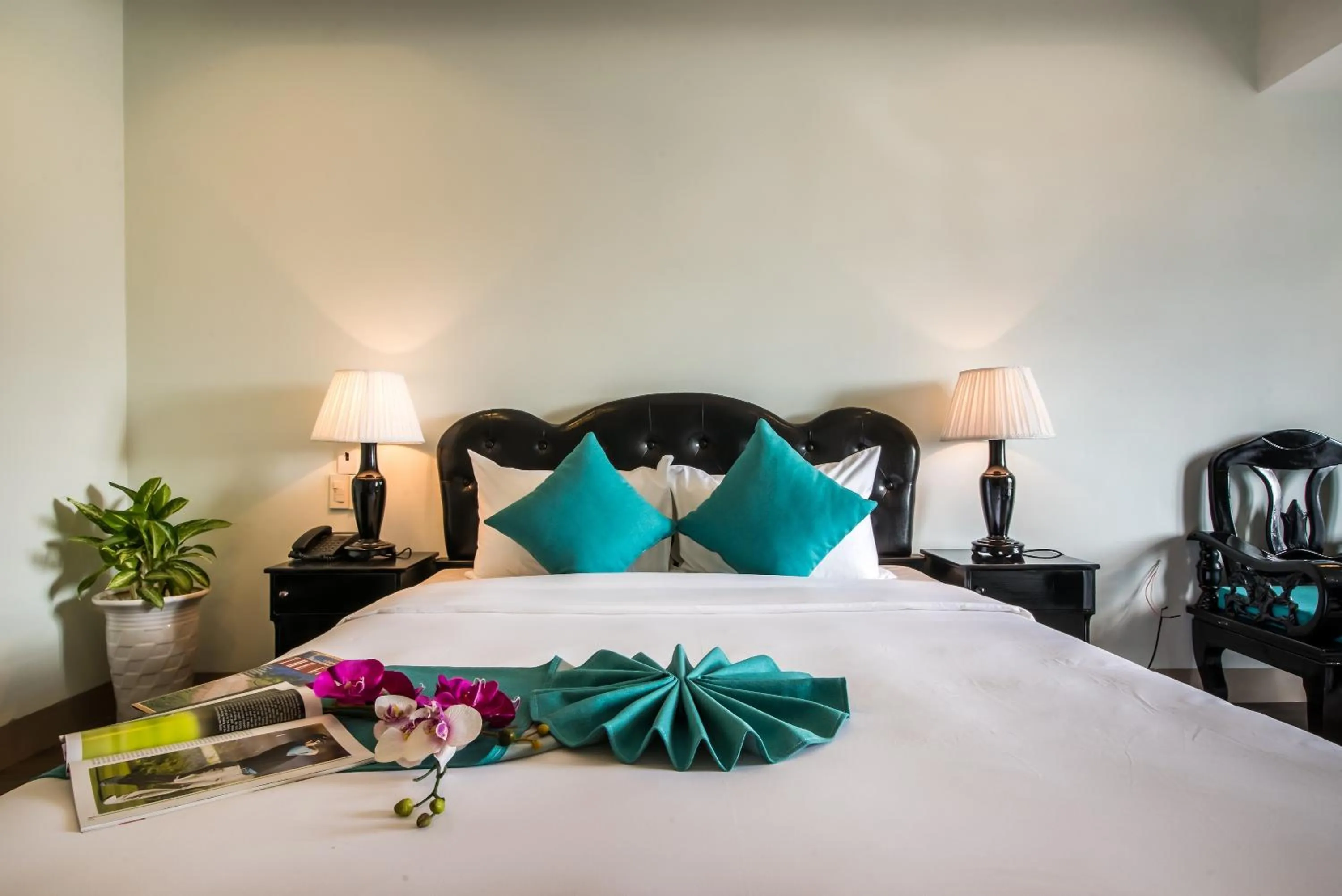 Bed in The Sunriver Boutique Hotel Hue