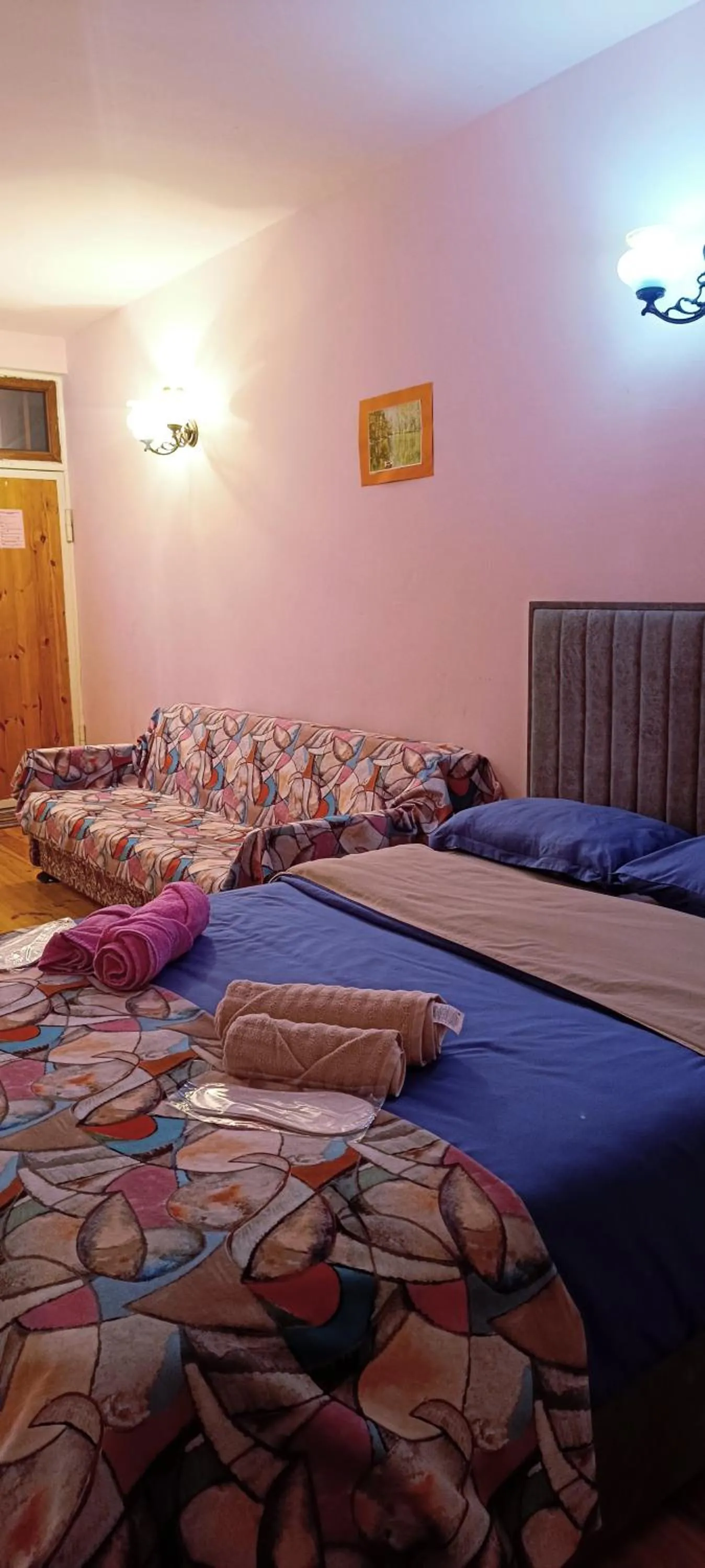 Bed in ASINE Dilijan