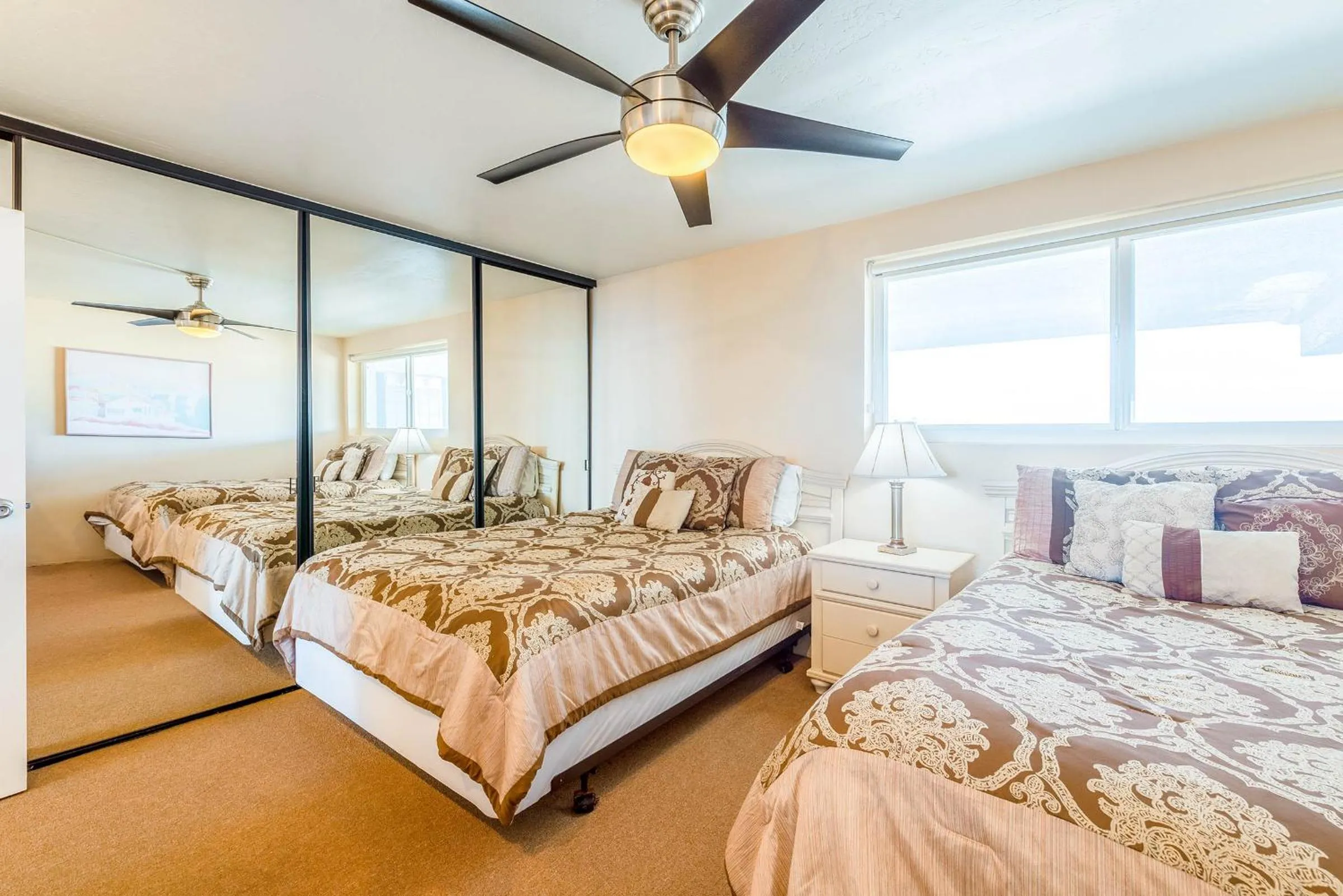 Bedroom, Bed in Capri by the Sea by All Seasons Resort Lodging