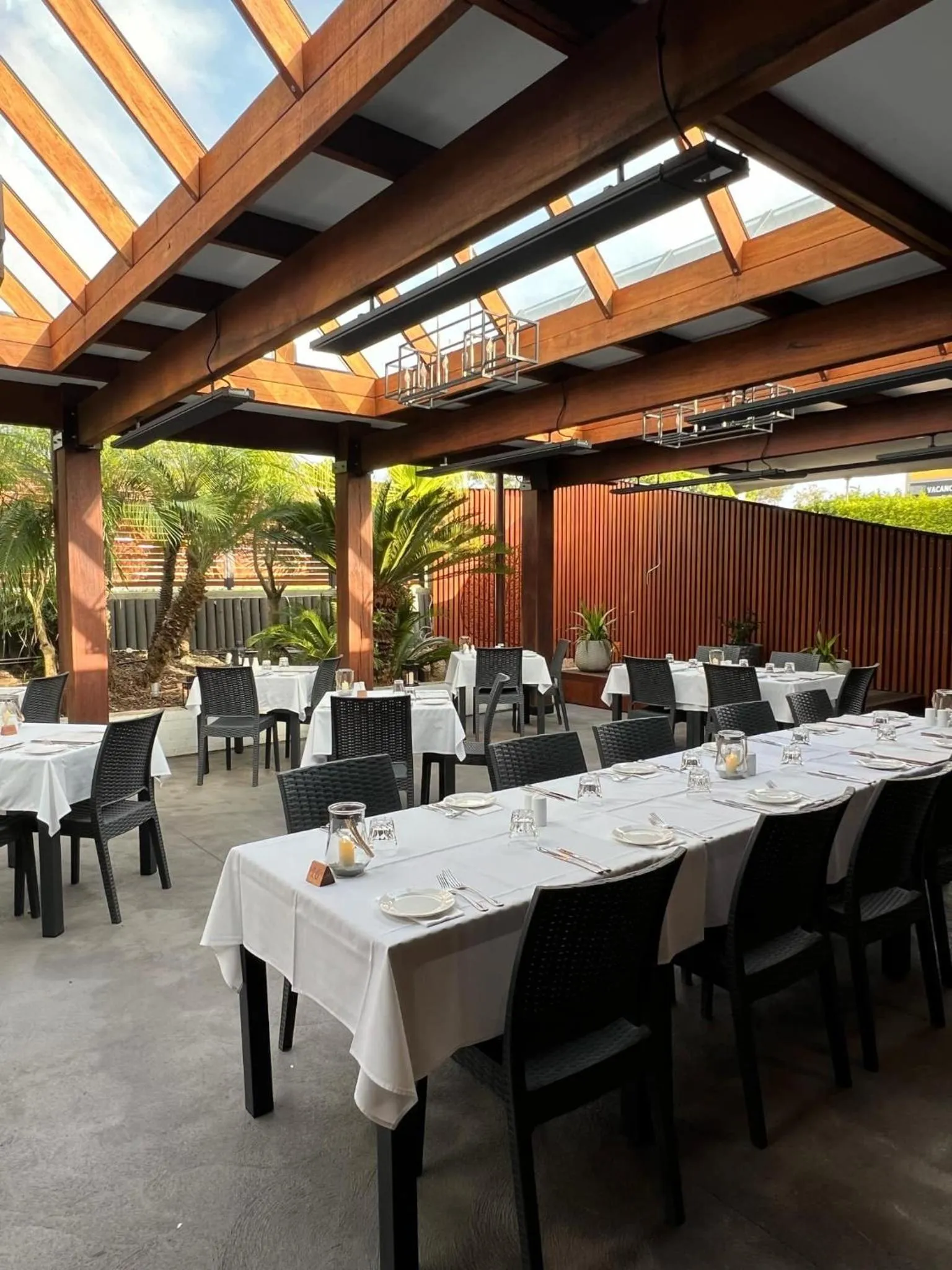 Restaurant/places to eat in Sunseeker Motor Inn