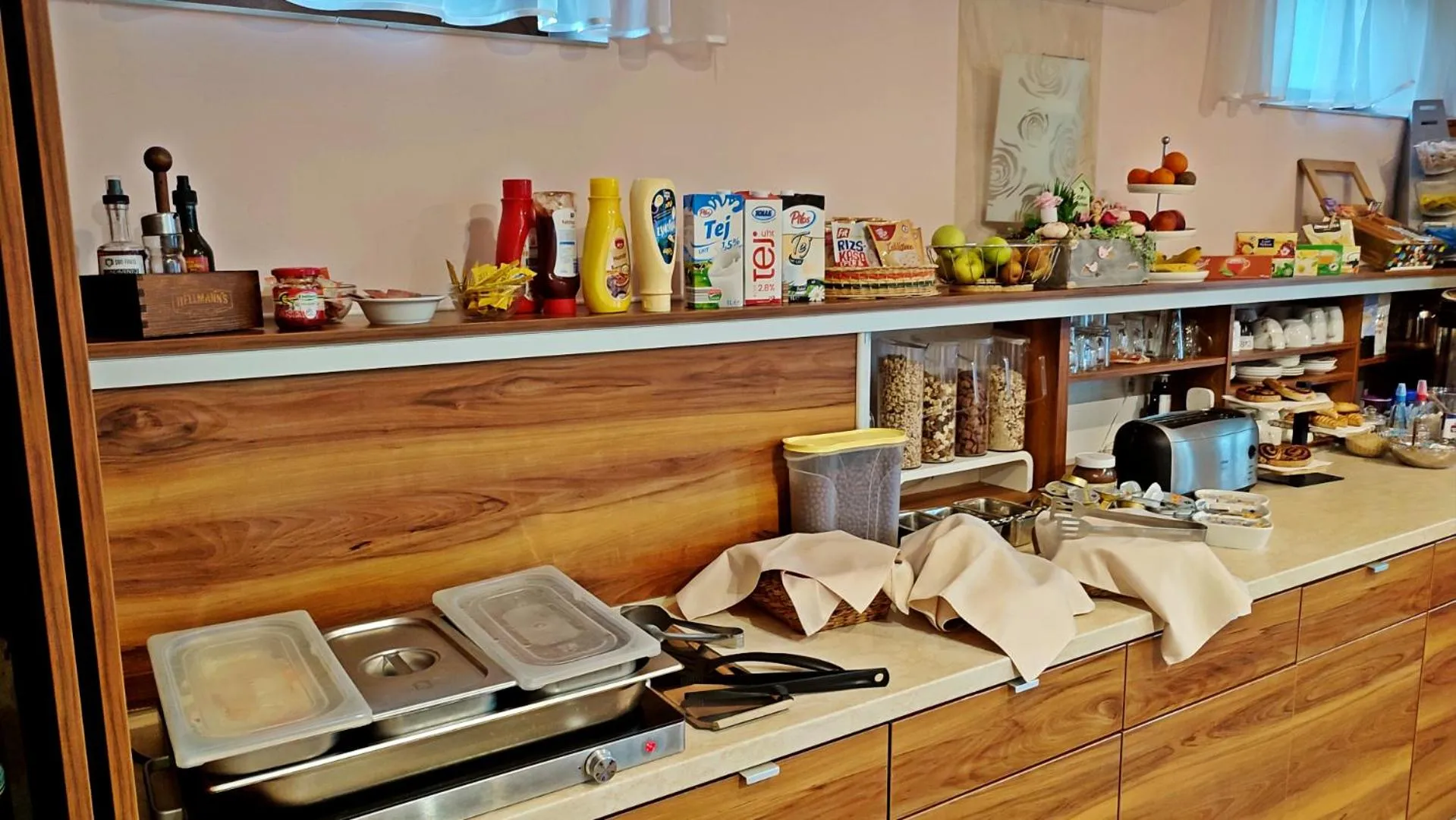 Food in Le Rose Suites & Park Hotel