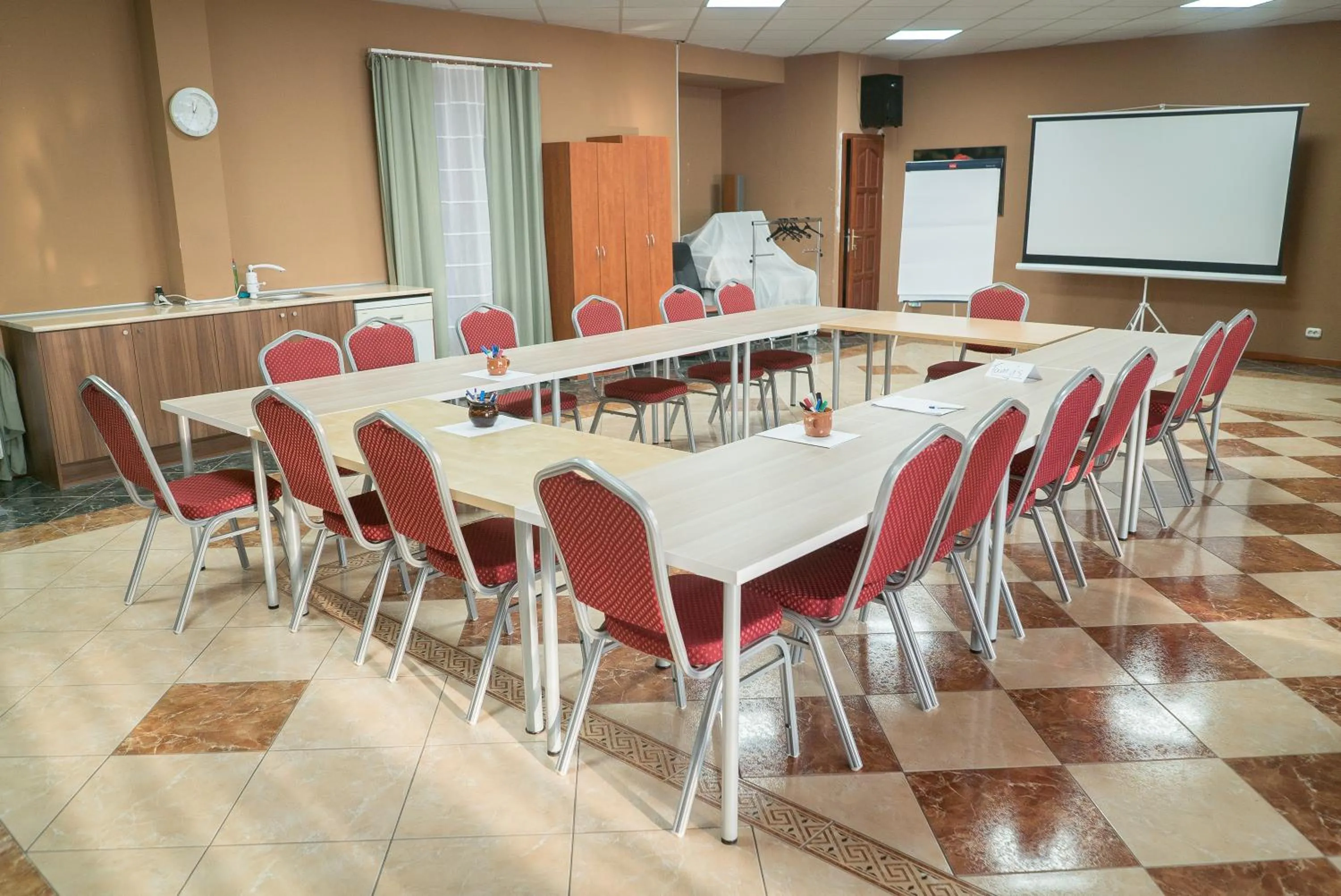 Banquet/Function facilities in Le Rose Suites & Park Hotel