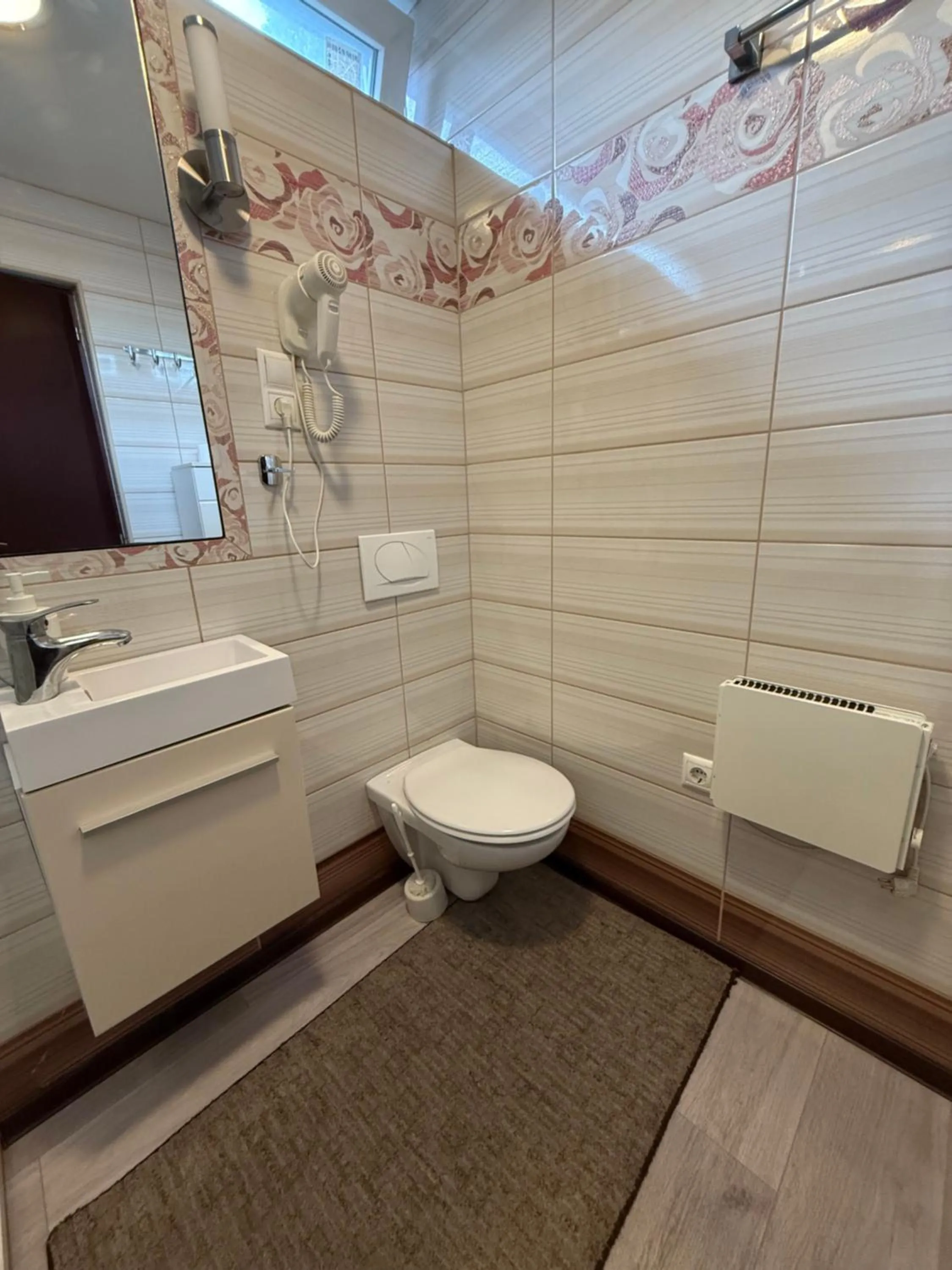 Le Rose Suites & Park Hotel