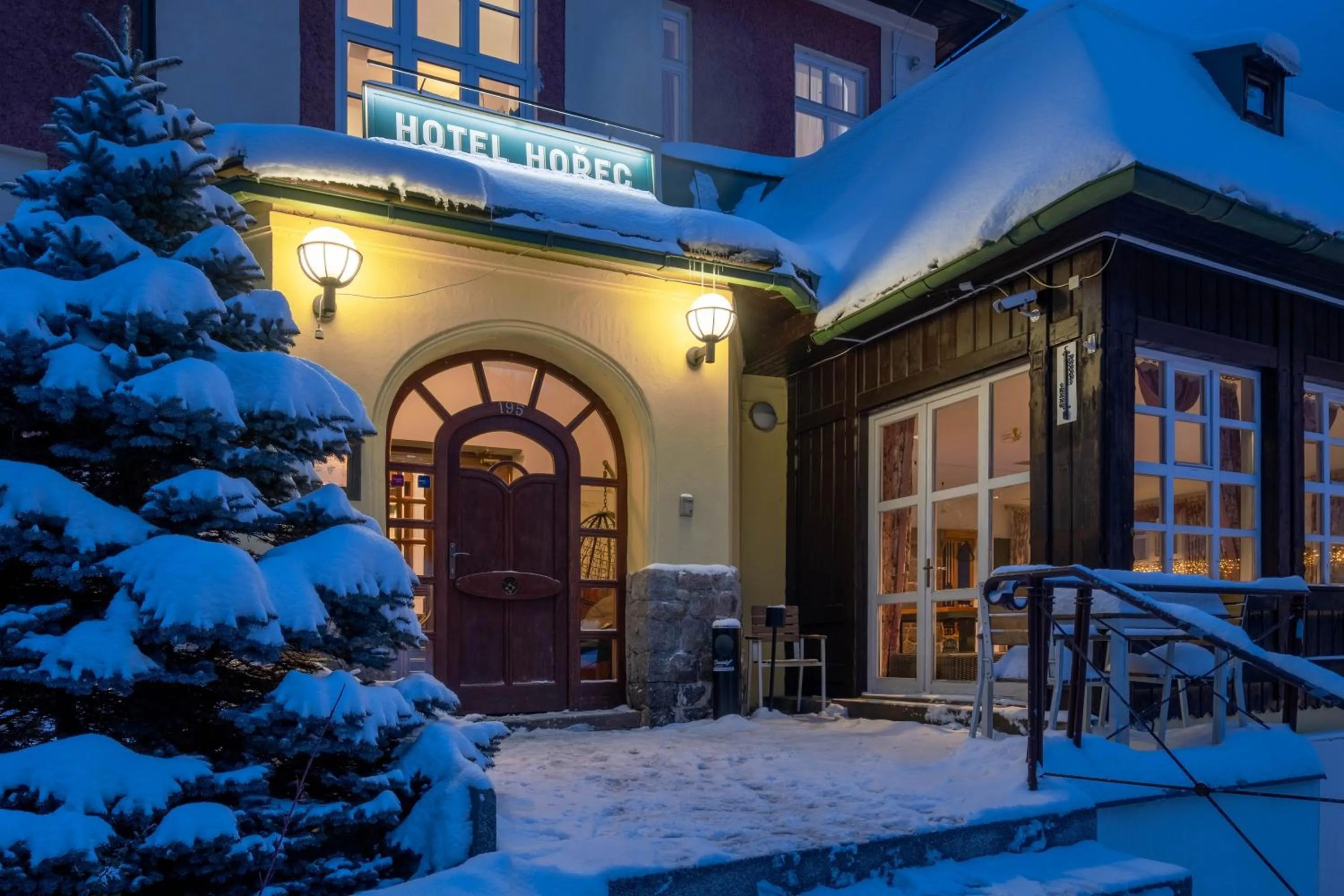 Property building in Hotel Hořec