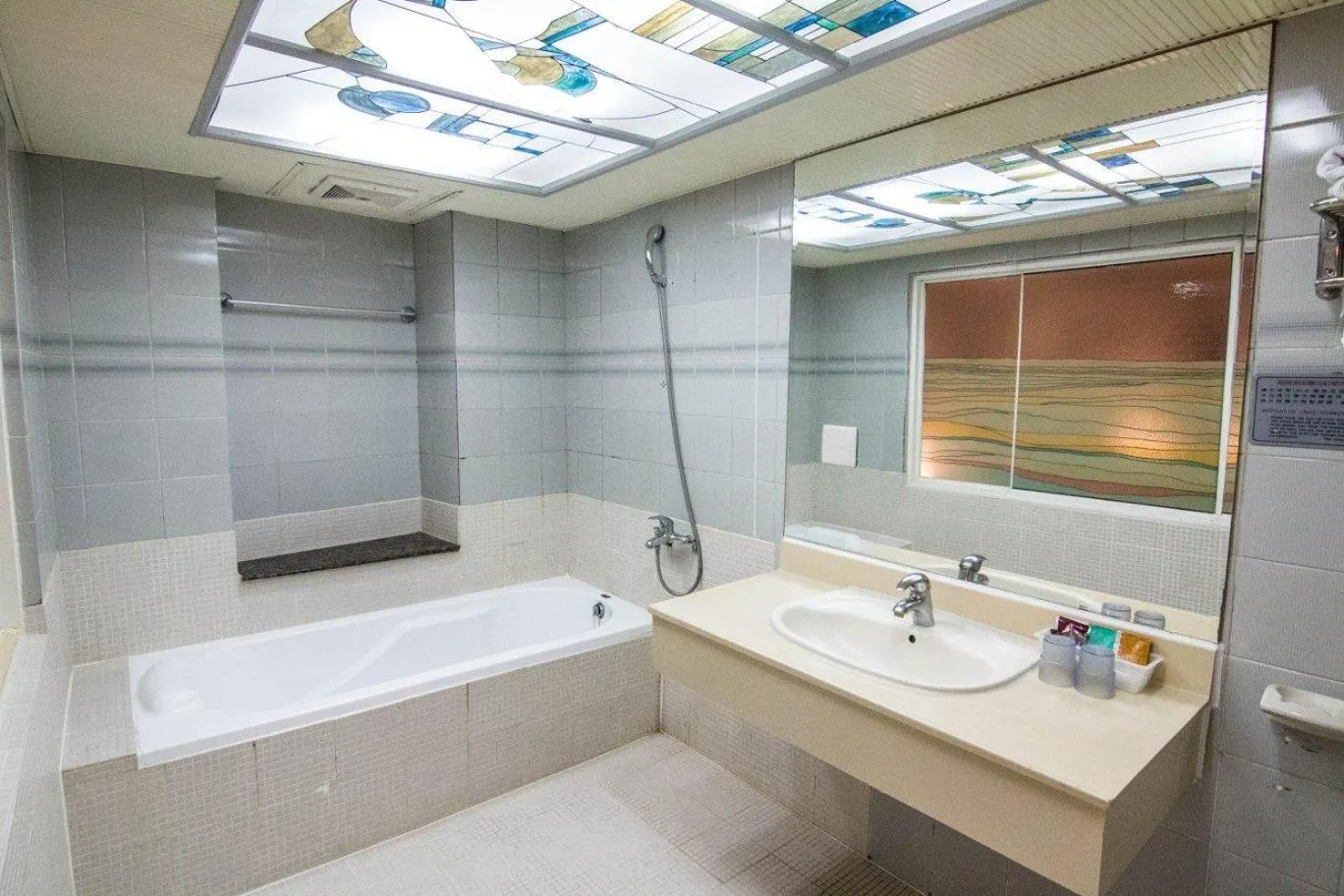 Katherine Plaza Hotel