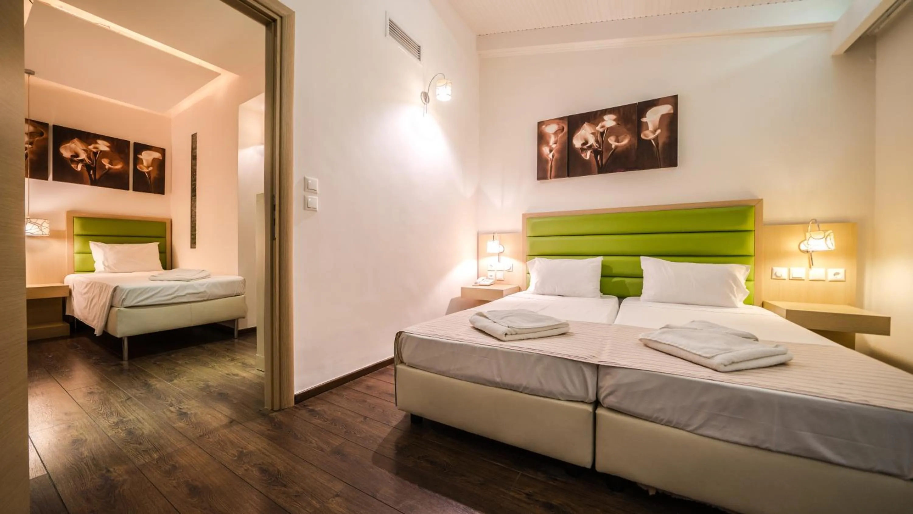 Photo of the whole room, Bed in Forest Park Hotel