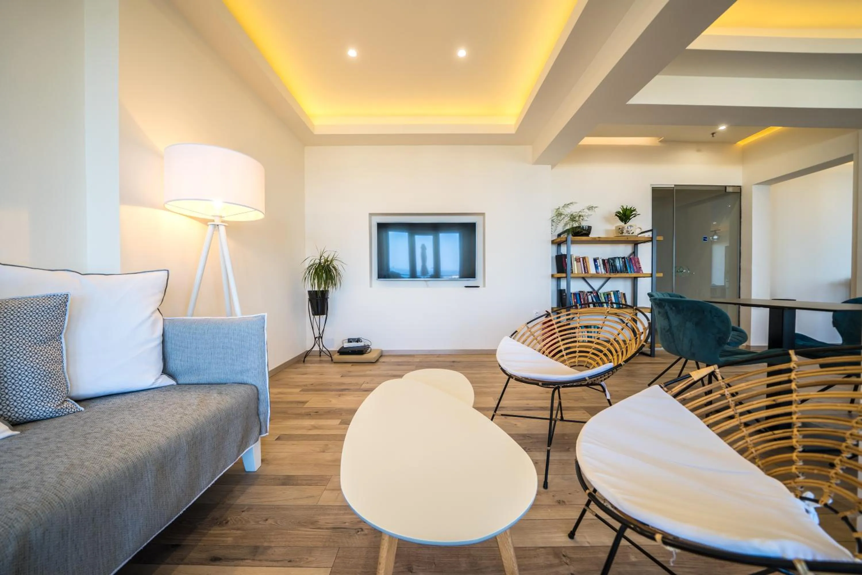 Entertainment in Forest Park Hotel