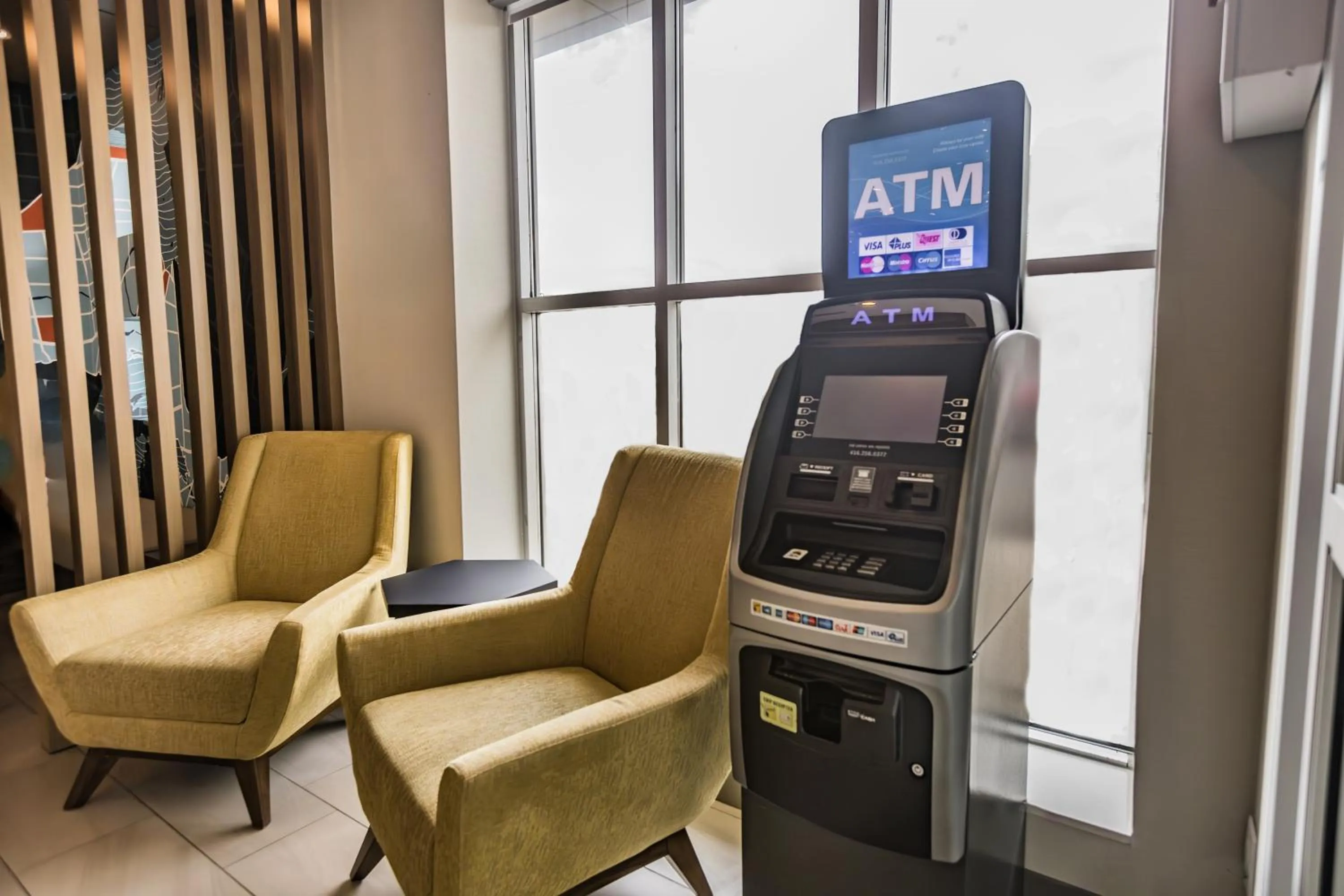 Lobby or reception in Holiday Inn Express Toronto-North York by IHG