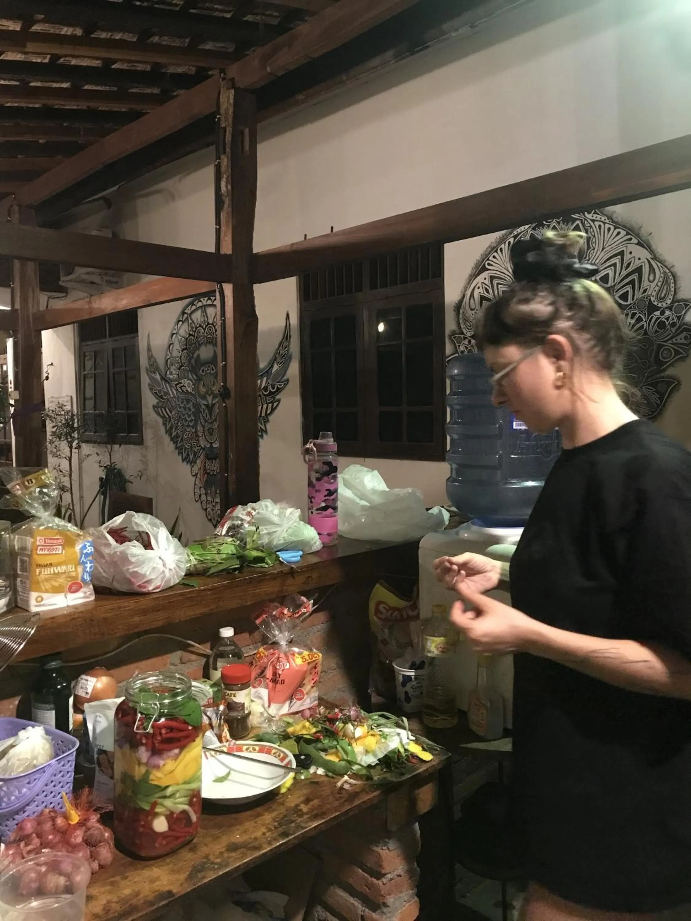 Kitchen or kitchenette in Wood Stone