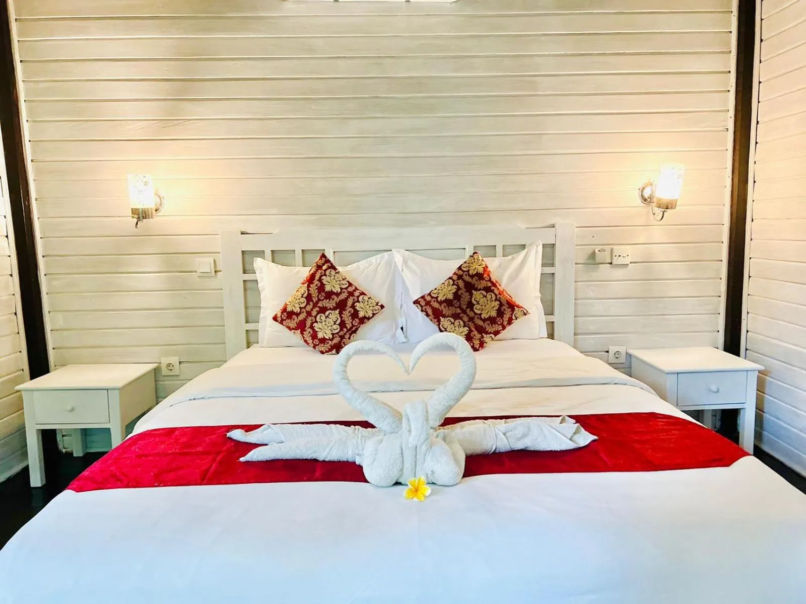 Bed in Tarci Bungalows Lembongan