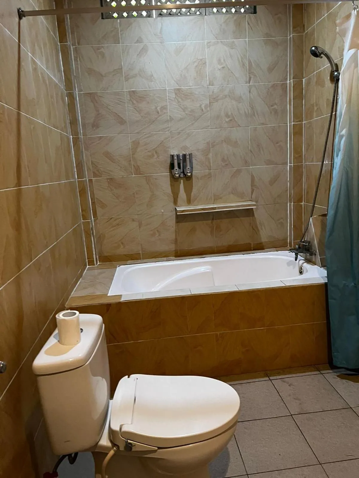 Toilet in Tarci Bungalows Lembongan