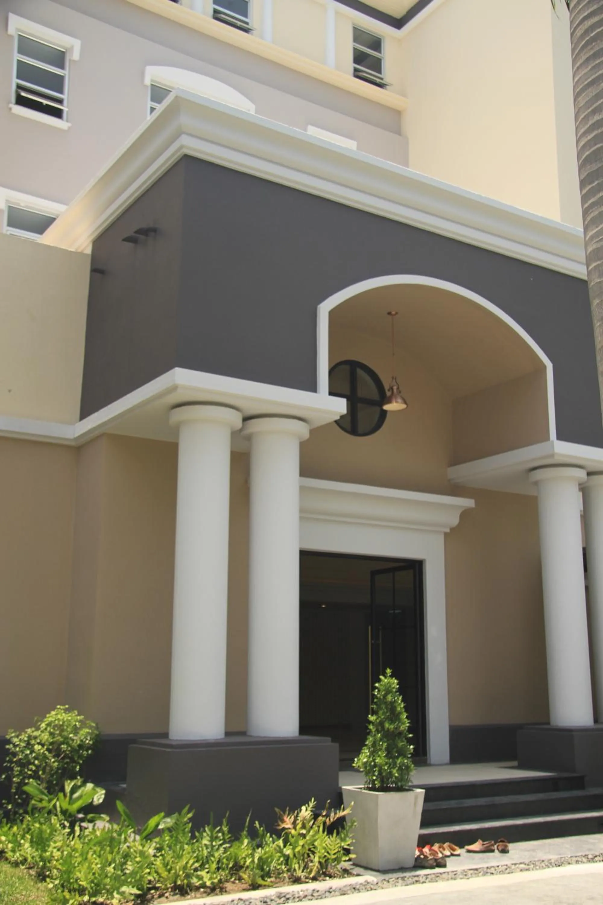 The Green View Hotel