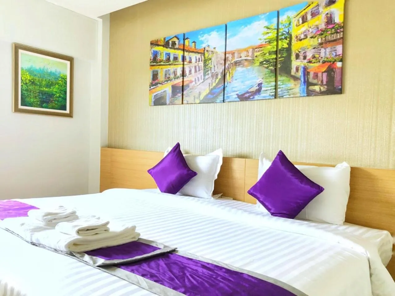 Bed in The Green View Hotel