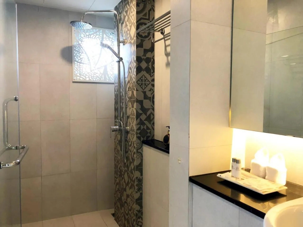 The Green View Hotel