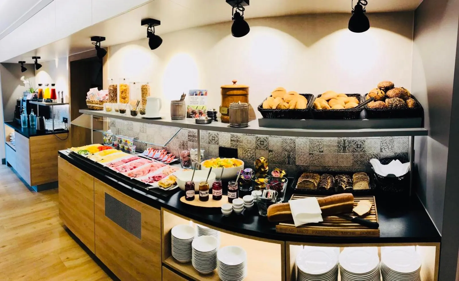 Restaurant/places to eat in Haus Fliederbusch