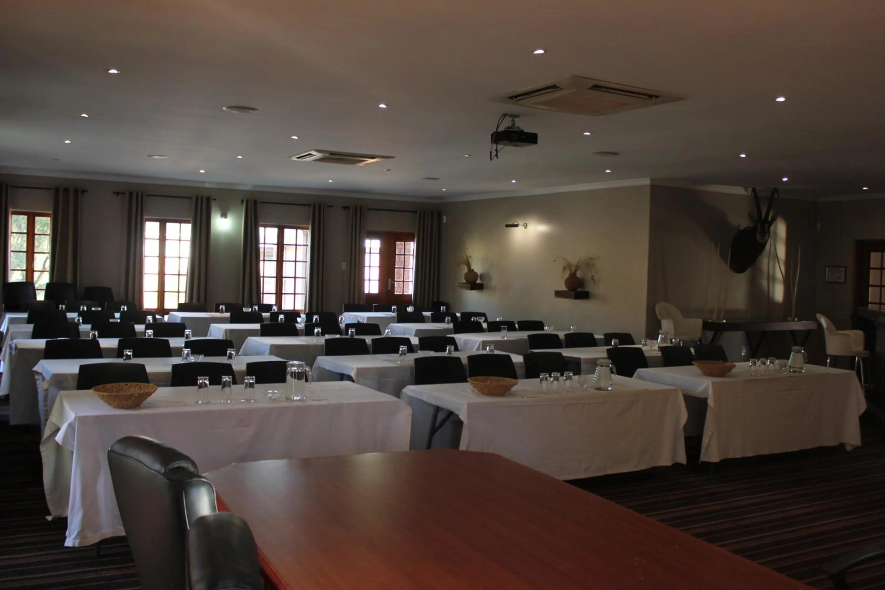 Banquet/Function facilities in Mosate Lodge