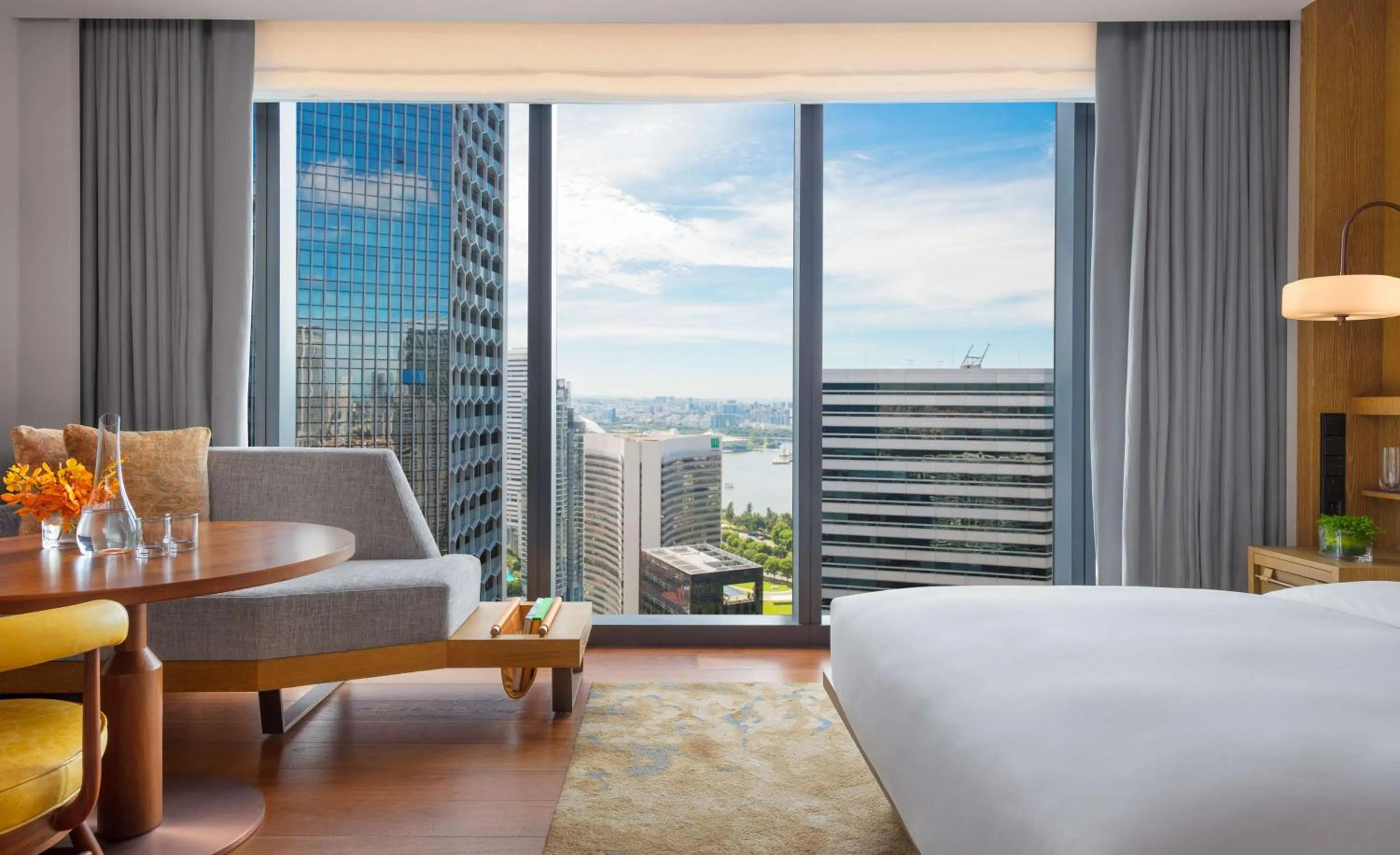 View (from property/room), Bed in Andaz Singapore, By Hyatt