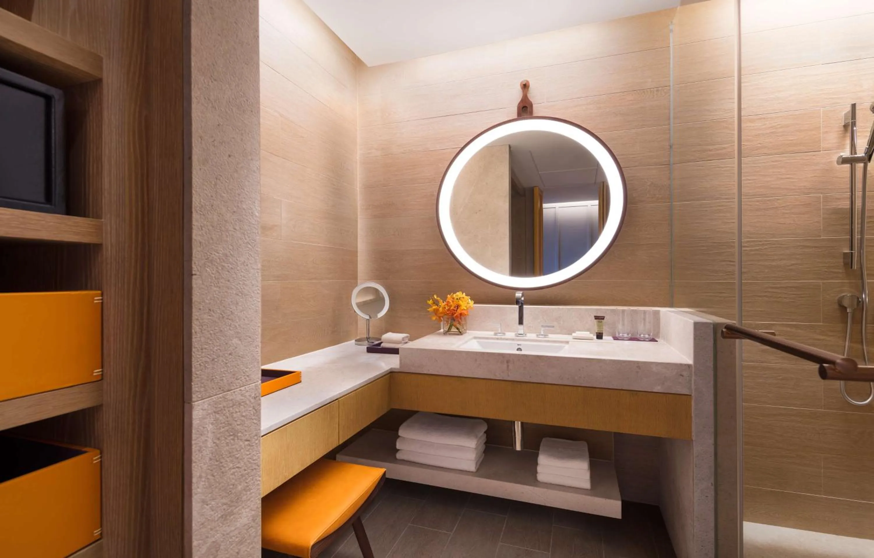 Bathroom in Andaz Singapore, By Hyatt
