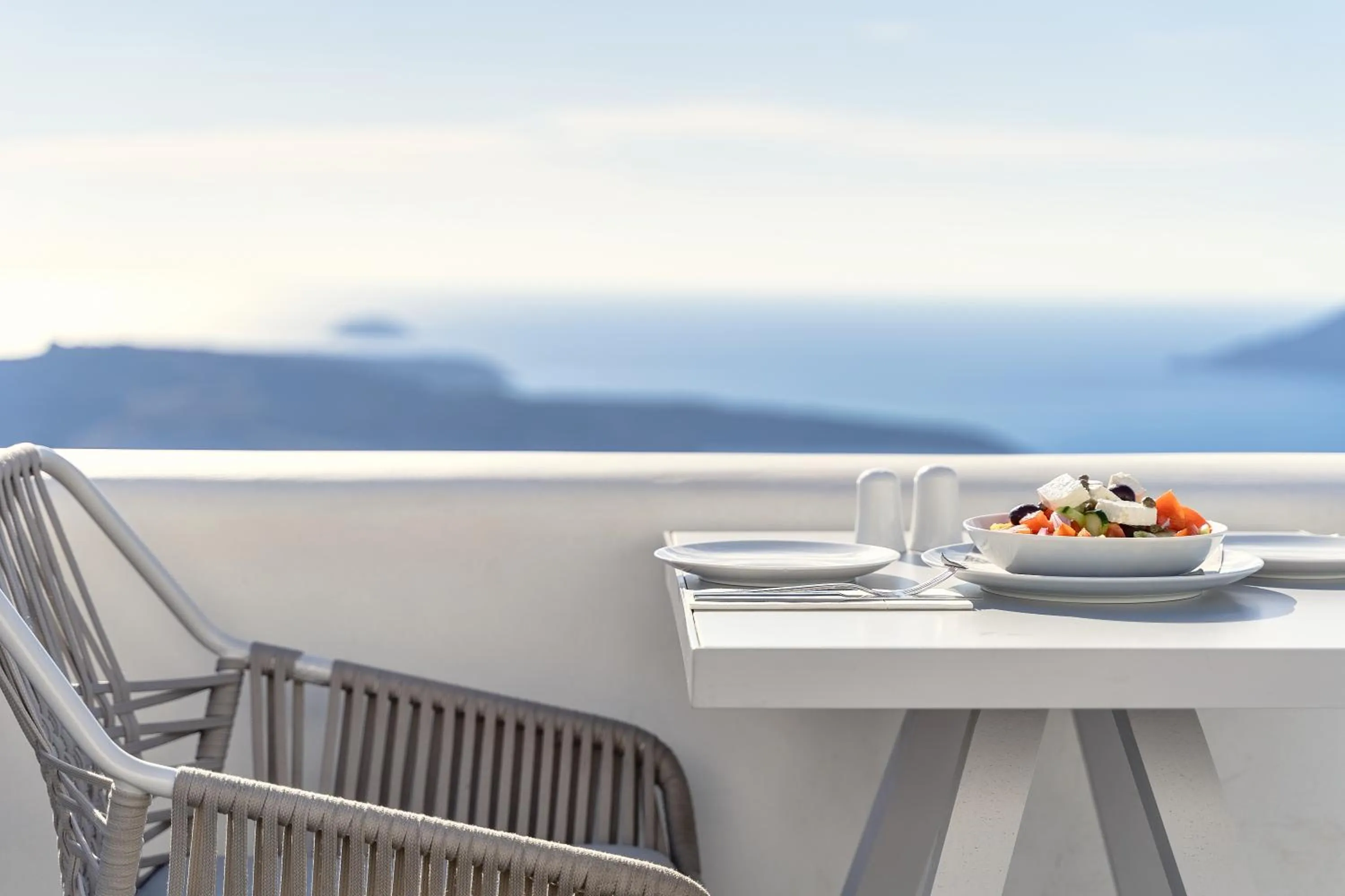 Restaurant/places to eat in Agali Houses