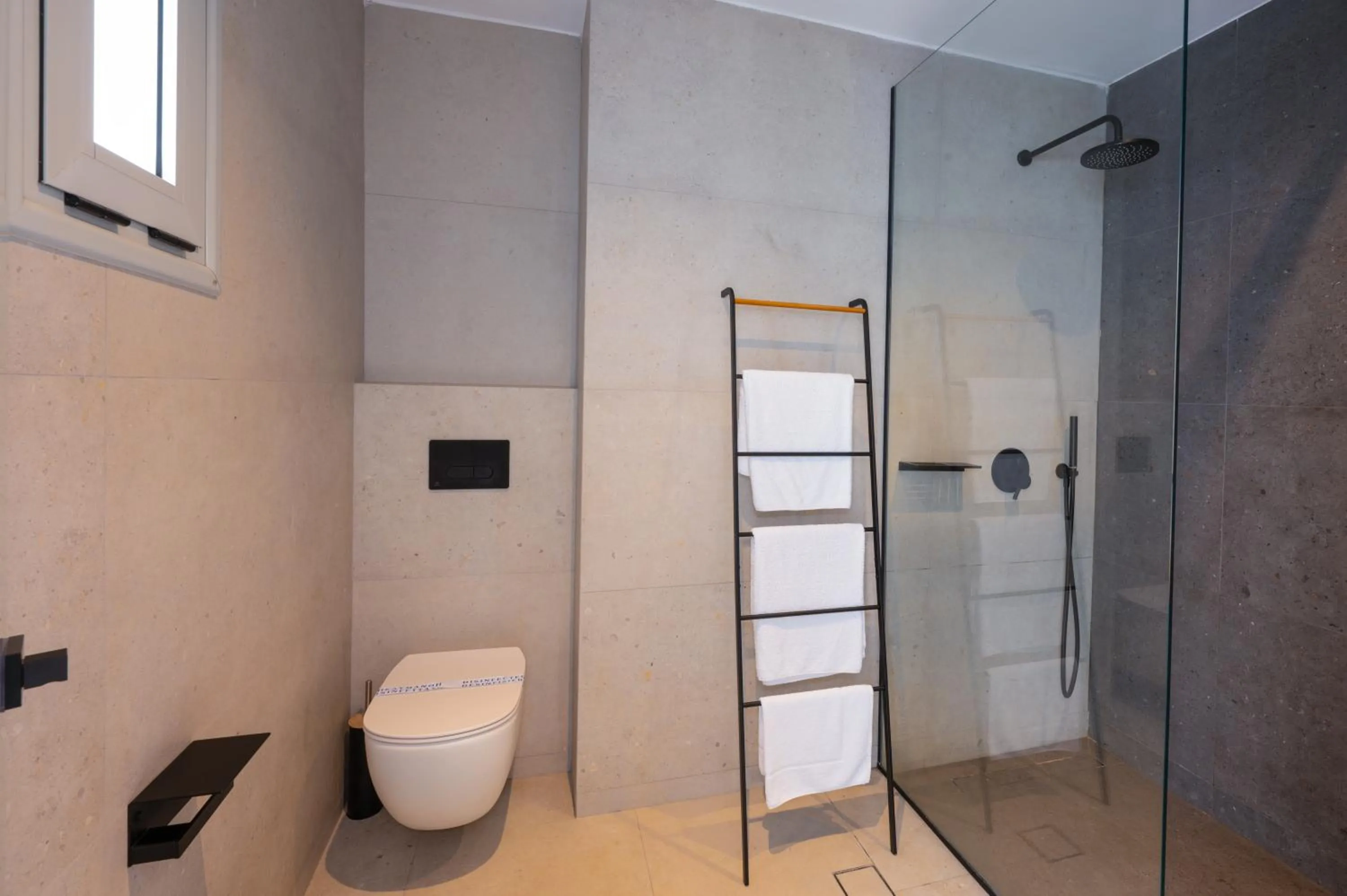 Bathroom in Agali Houses