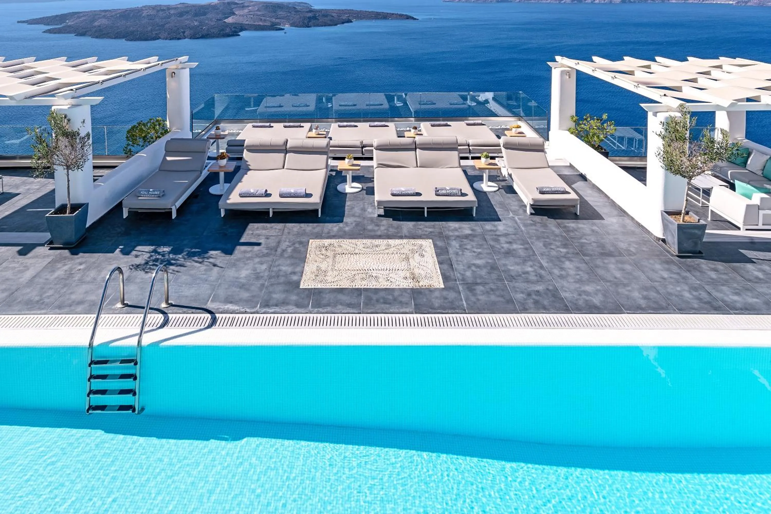 Swimming pool in Agali Houses