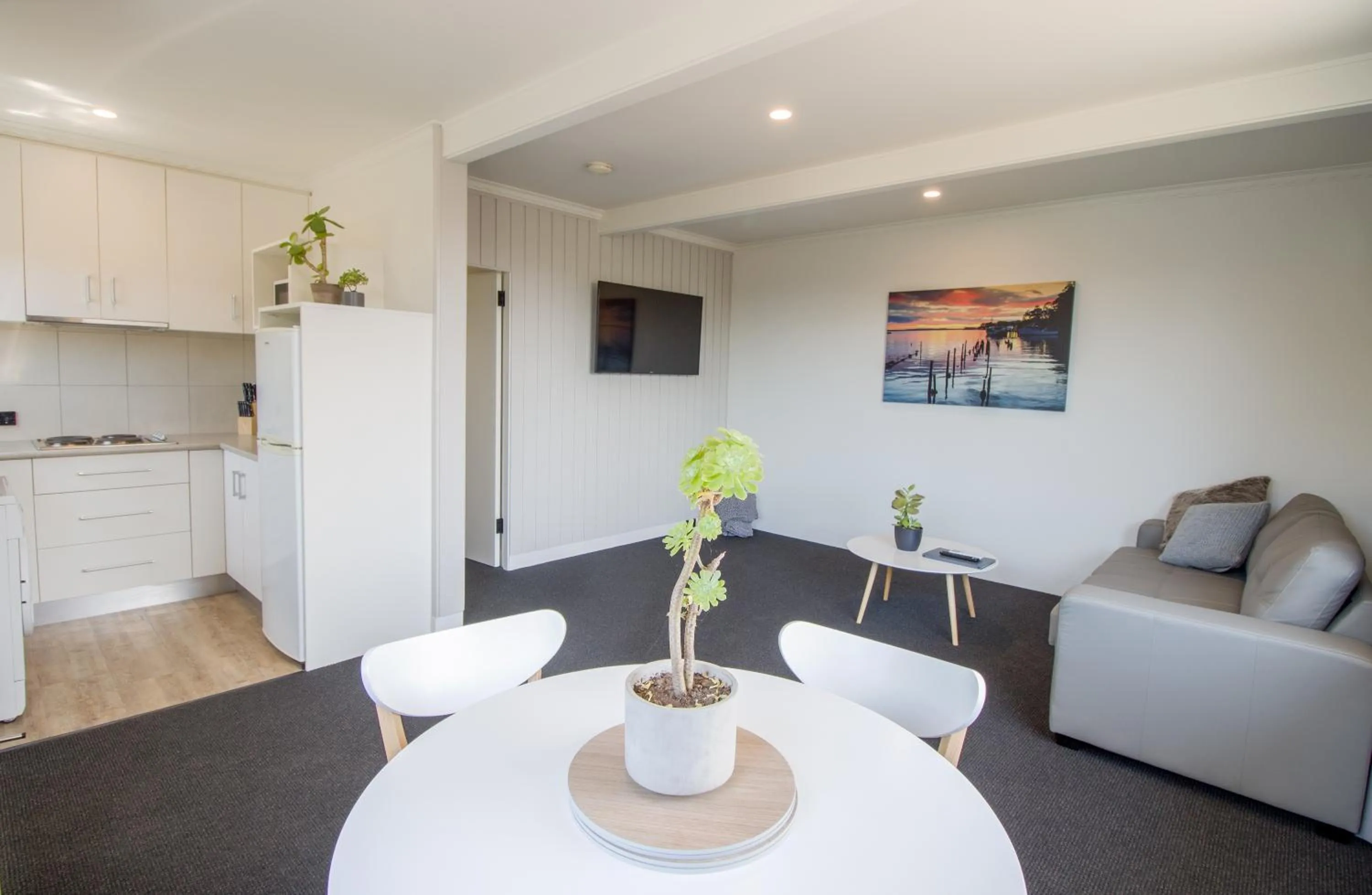 Kitchen or kitchenette in CBD Apartments Launceston