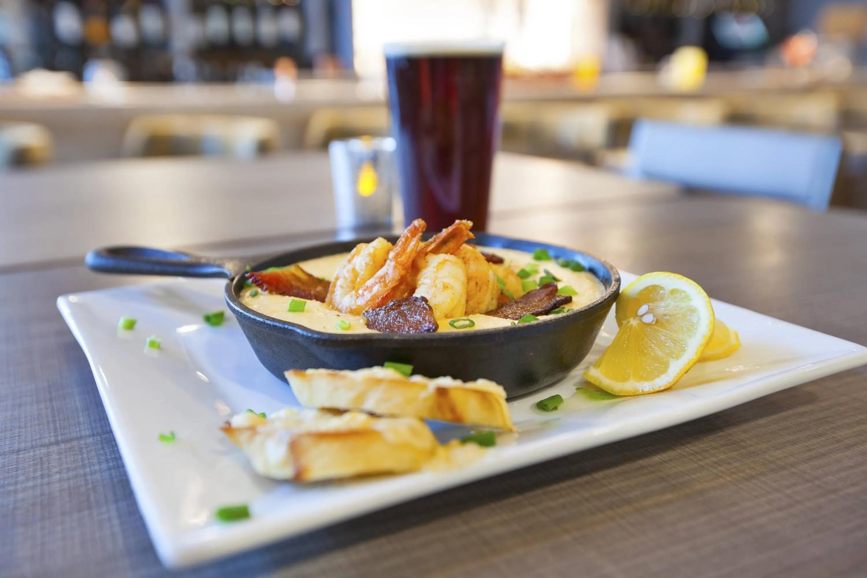 Lounge or bar in SpringHill Suites by Marriott Chattanooga North/Ooltewah