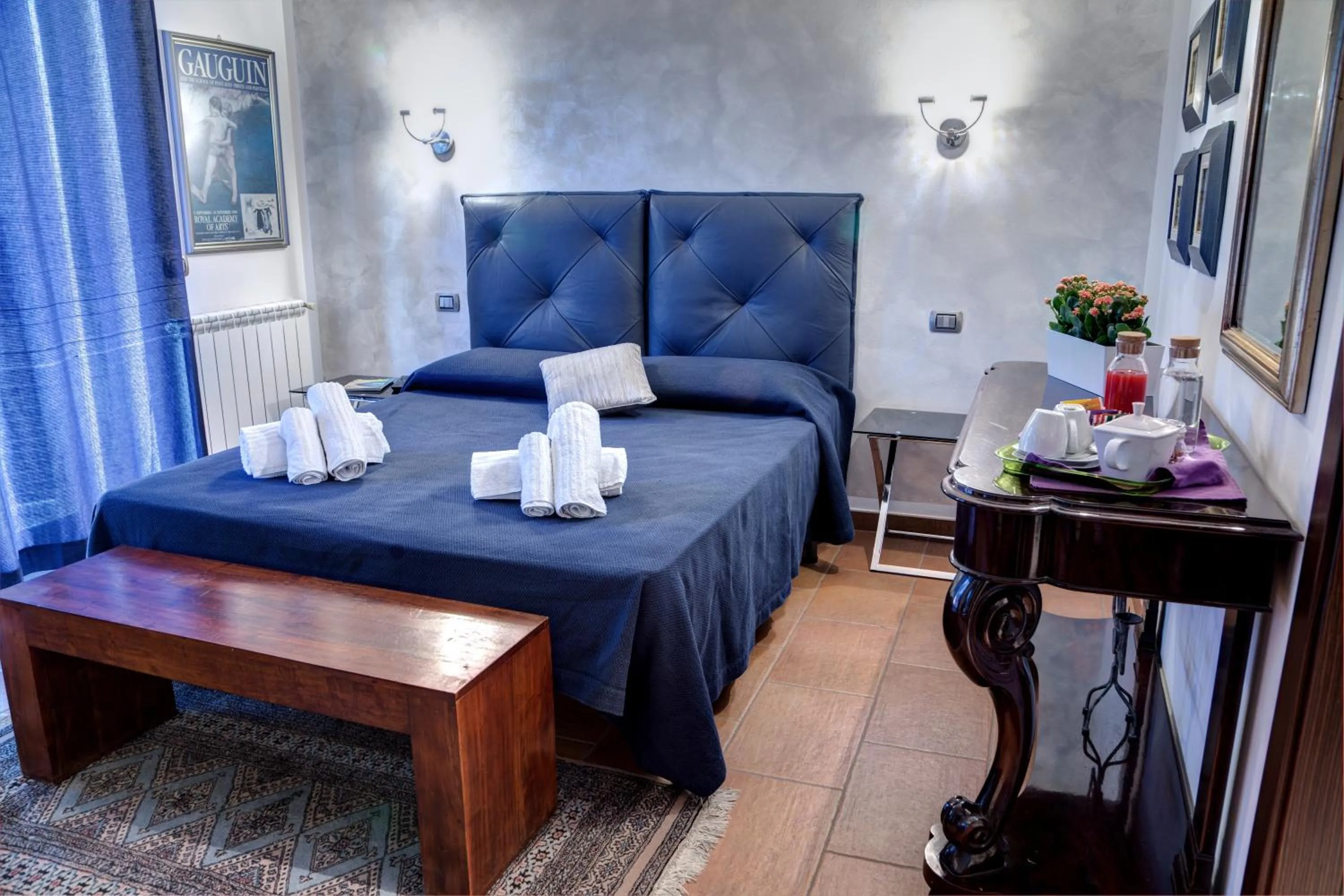 Bedroom, Bed in Antichi Ricordi