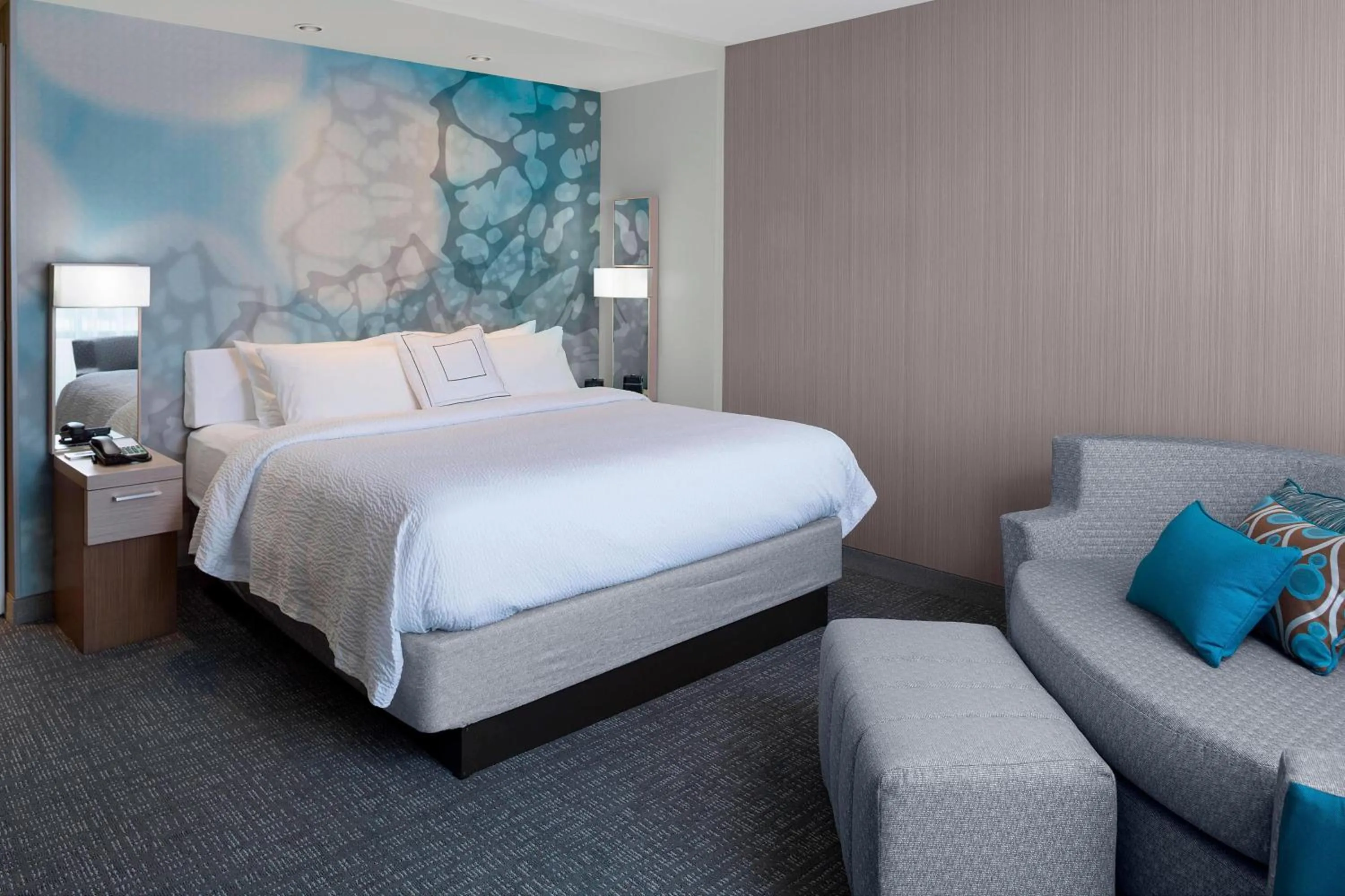 Photo of the whole room, Bed in Courtyard by Marriott Dallas Flower Mound