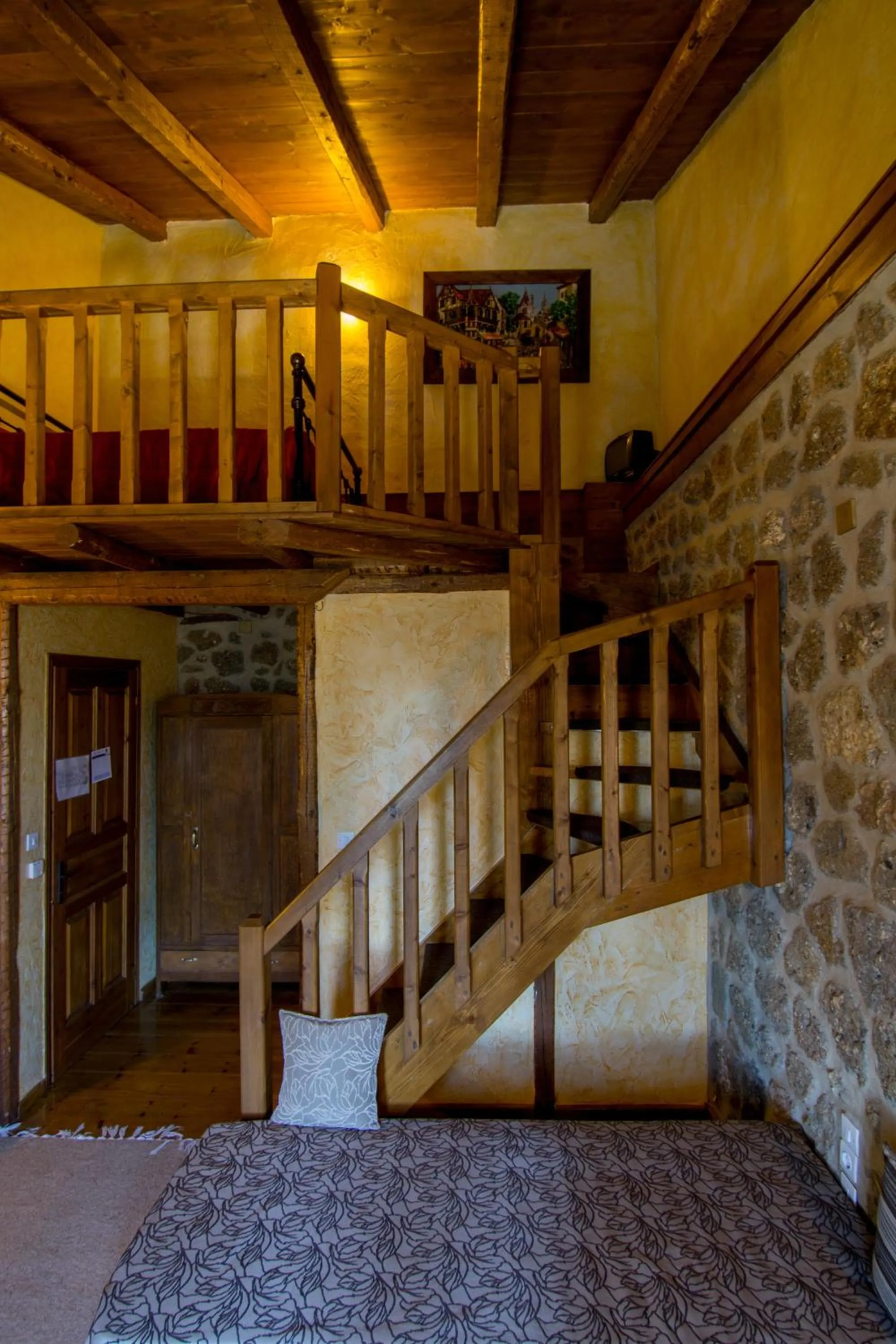 Decorative detail in Pigi Tarlampa Hotel