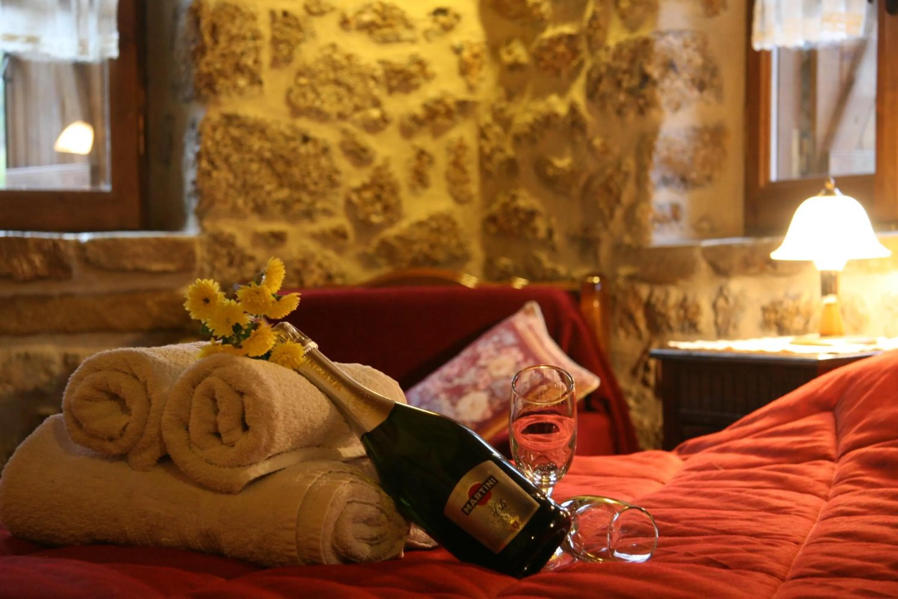 Bed in Pigi Tarlampa Hotel