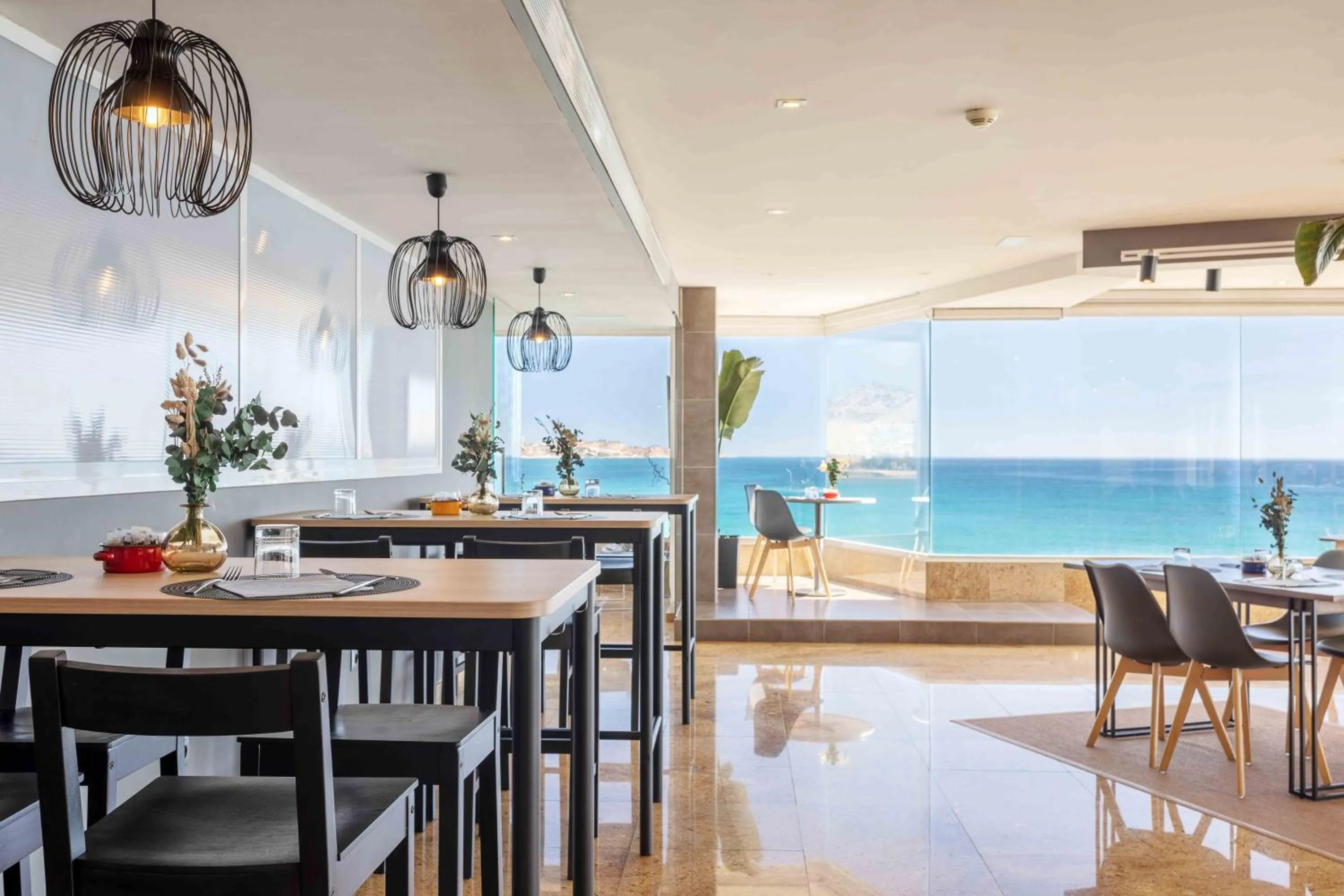 Breakfast in Suites del Mar by Melia