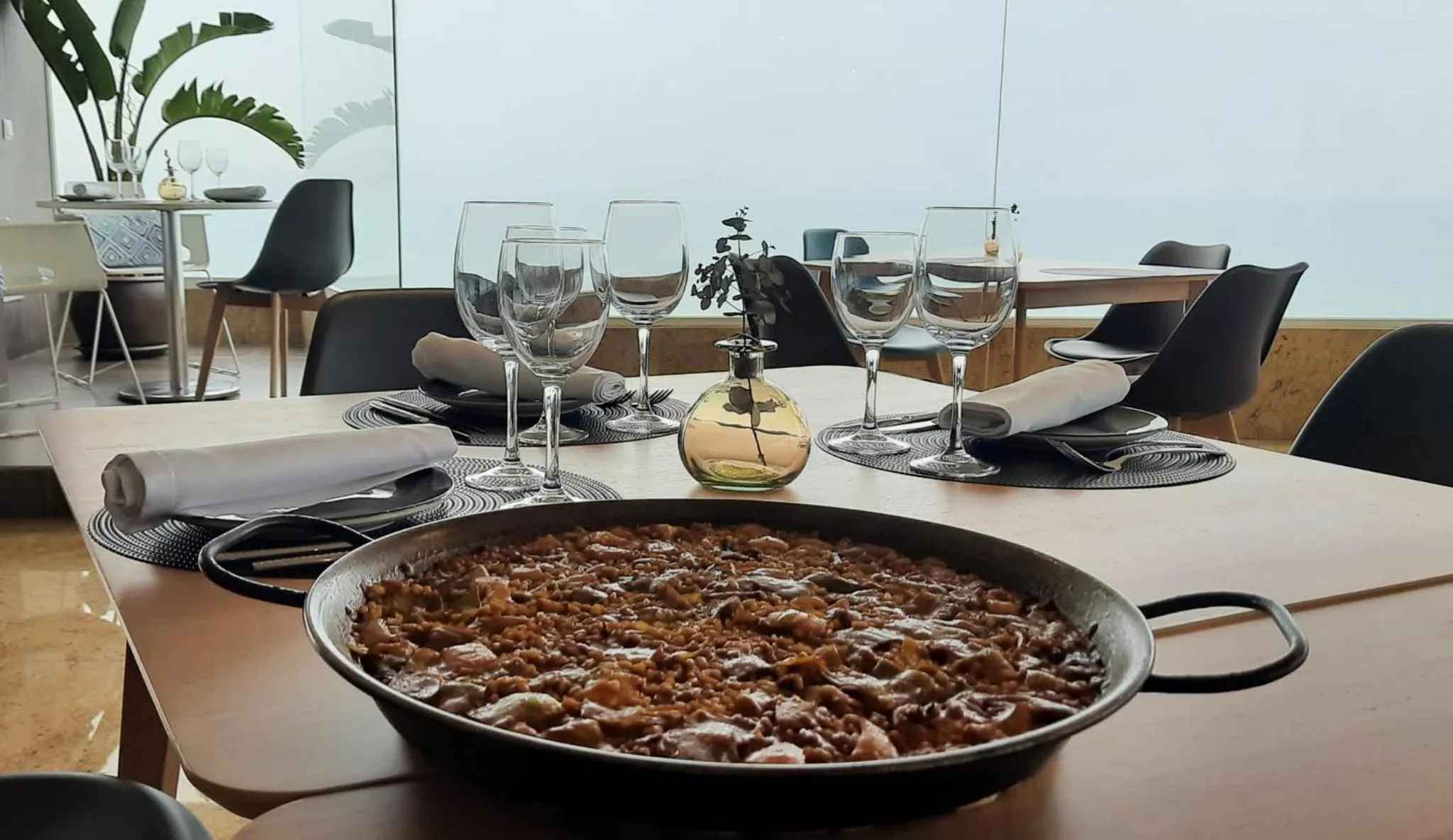 Restaurant/places to eat in Suites del Mar by Melia