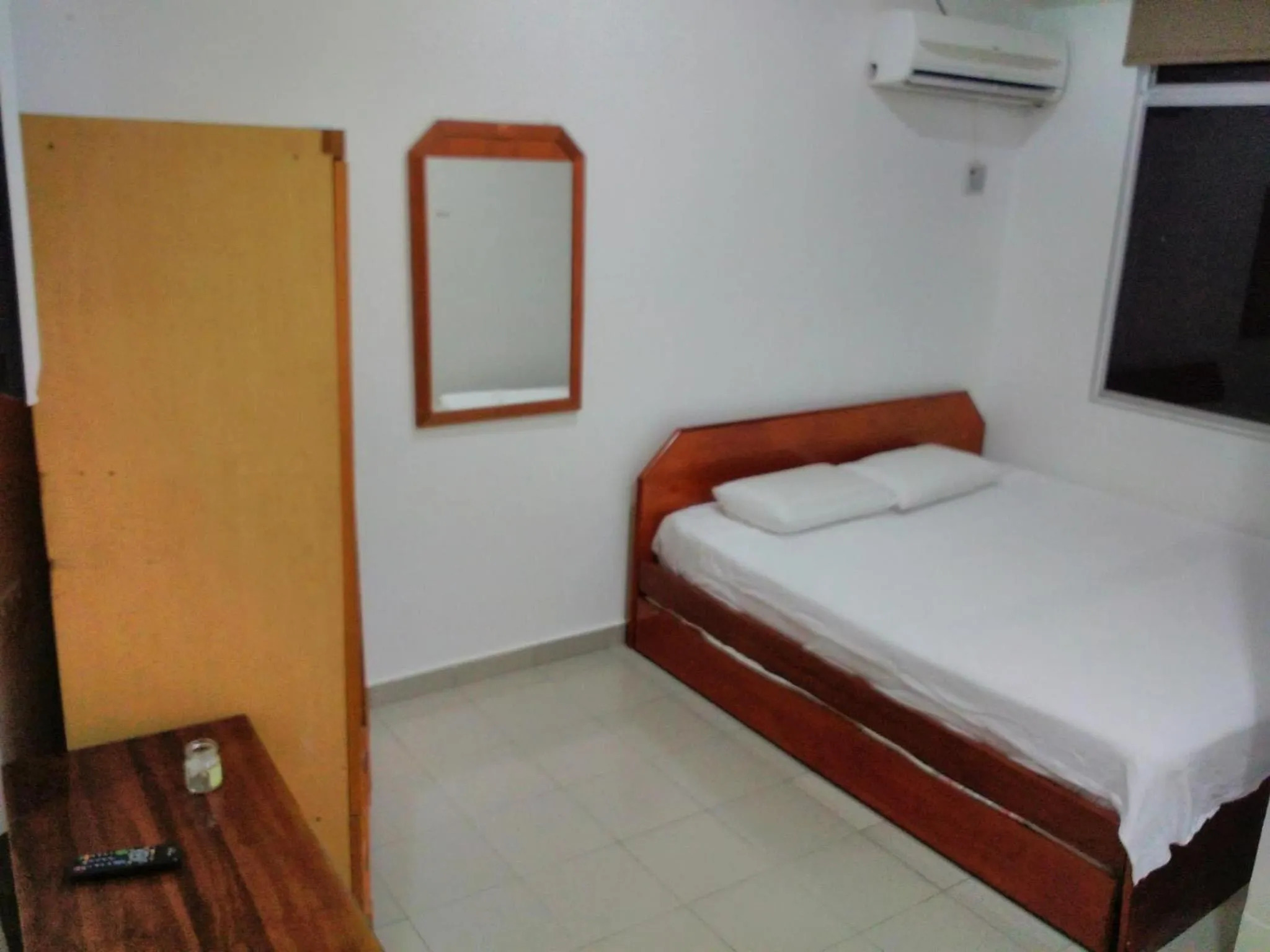 Photo of the whole room, Bed in Hotel Paka INN