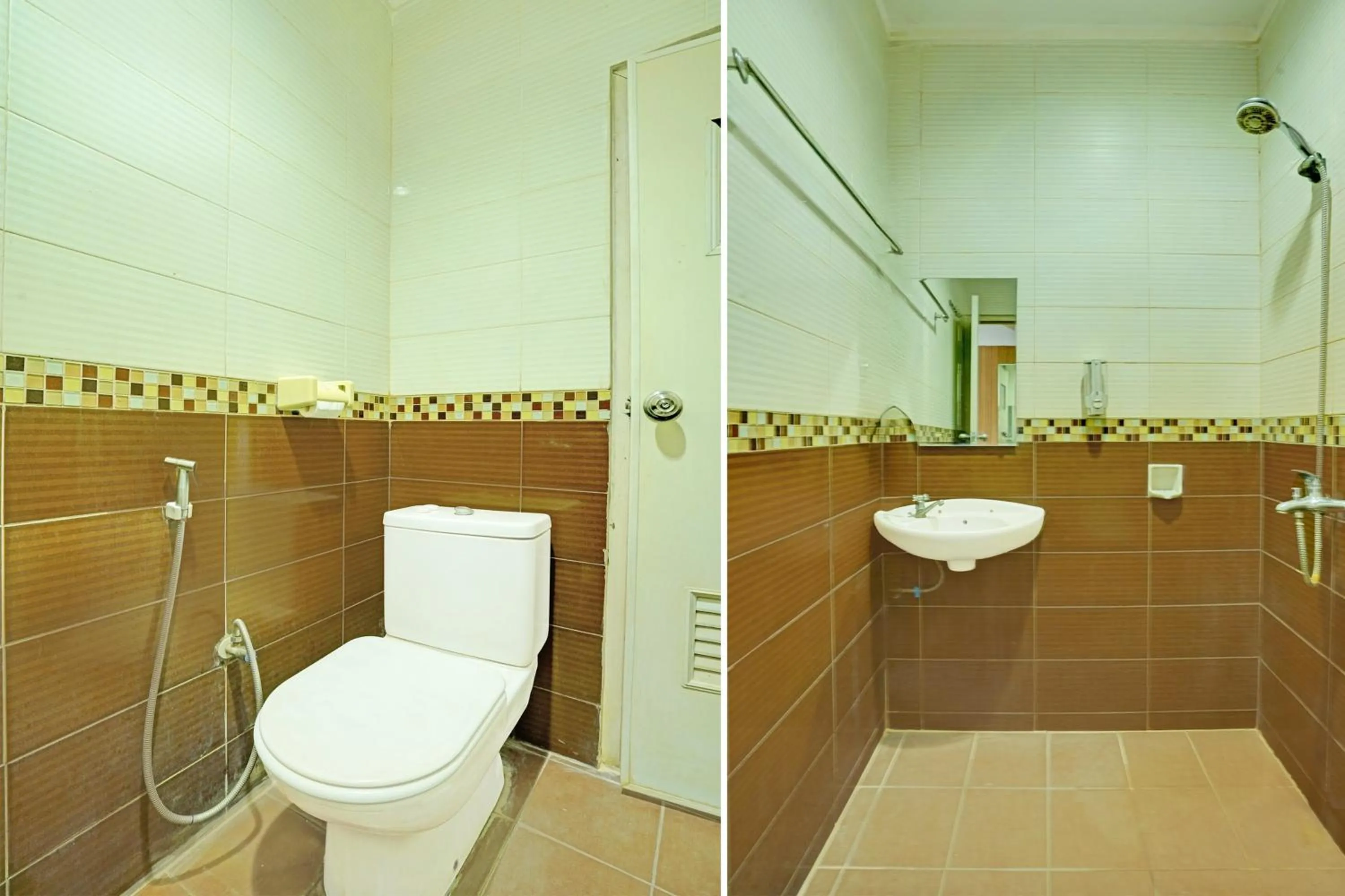 Bathroom in Hotel O Padang City Center Near Pantai Padang Formerly D'Dhave Hotel