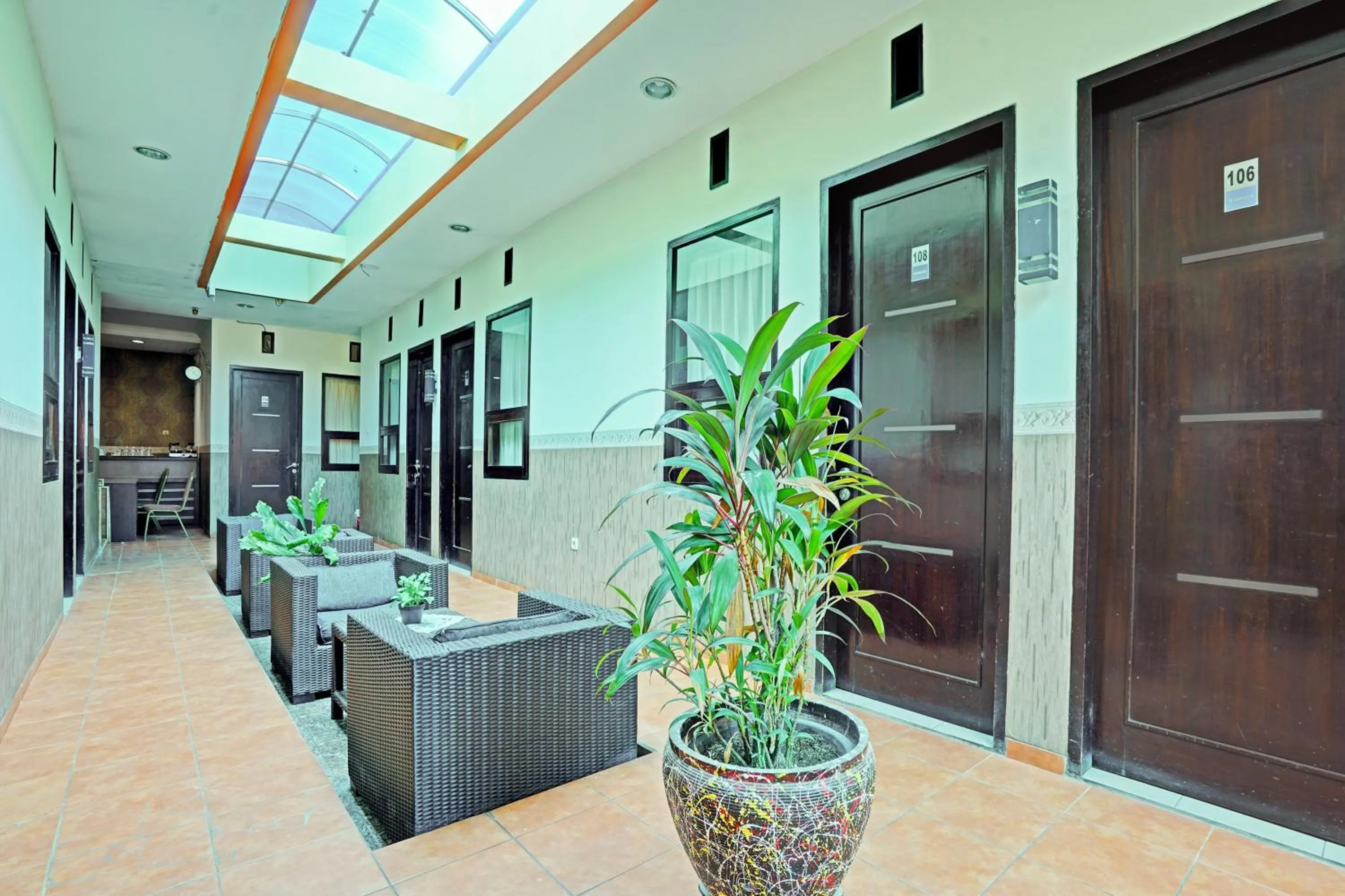 Lobby or reception in Hotel O Padang City Center Near Pantai Padang Formerly D'Dhave Hotel